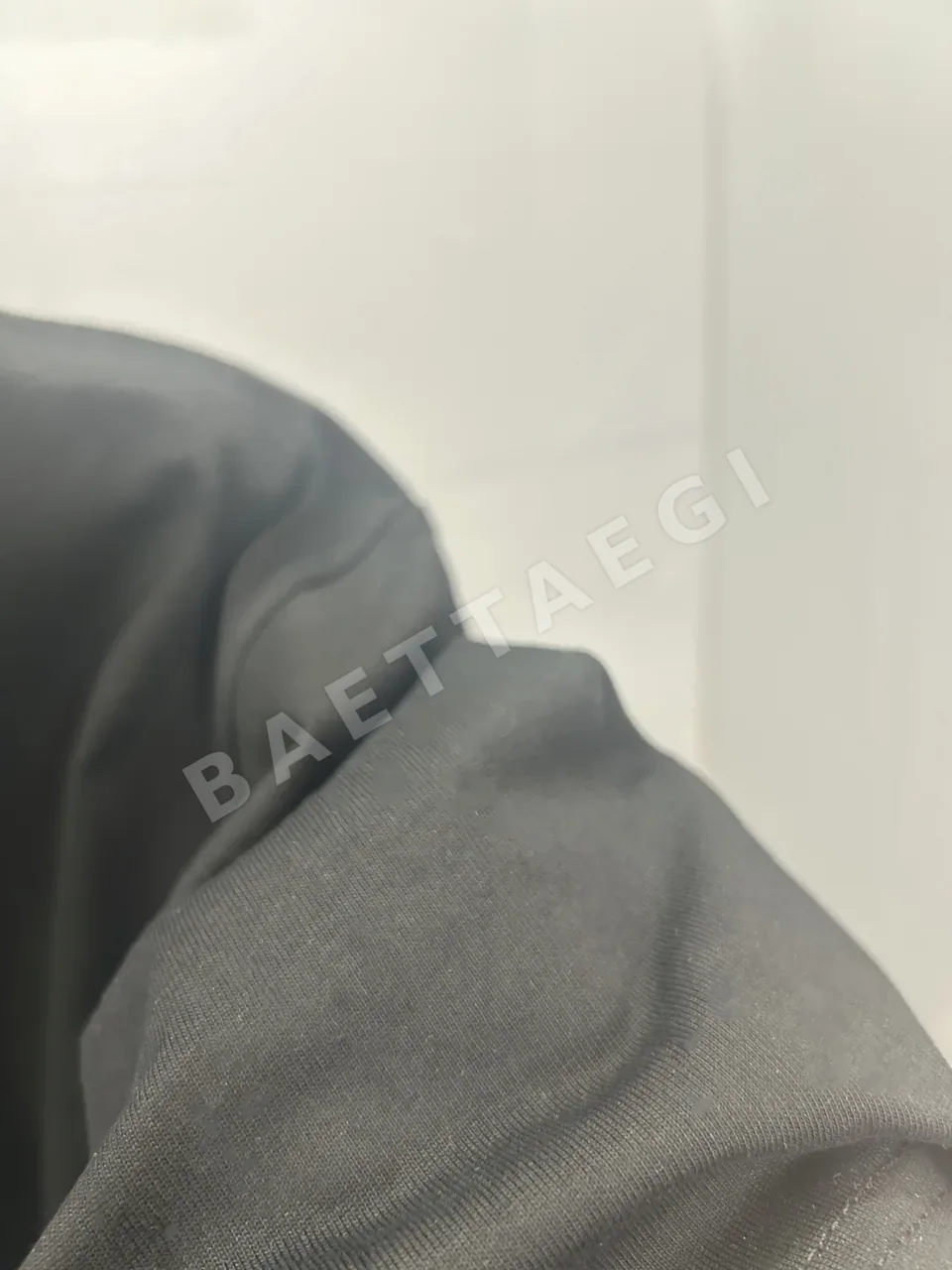 발렌티노 클래식 프린트 라운드넥 여성 반팔 티셔츠 상세 이미지 6