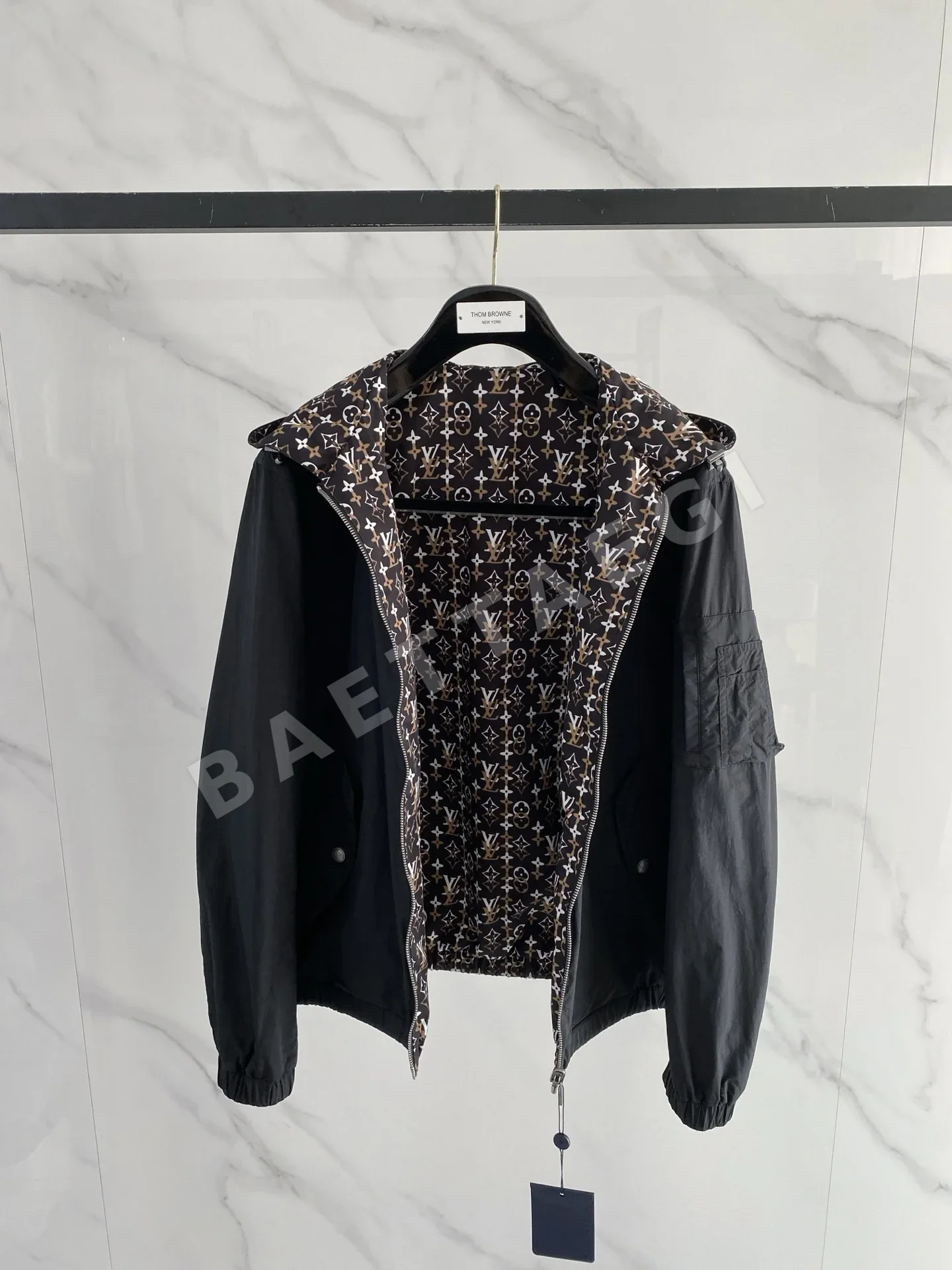 루이비통 2026 S/S 런웨이 클래식 가죽 라벨 재킷 19387 Louis Vuitton 상세 이미지 7