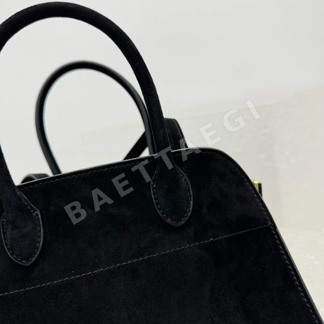 더로우 매트 블랙 스웨이드 카프스킨 닥터즈백 가방 상세 이미지 4