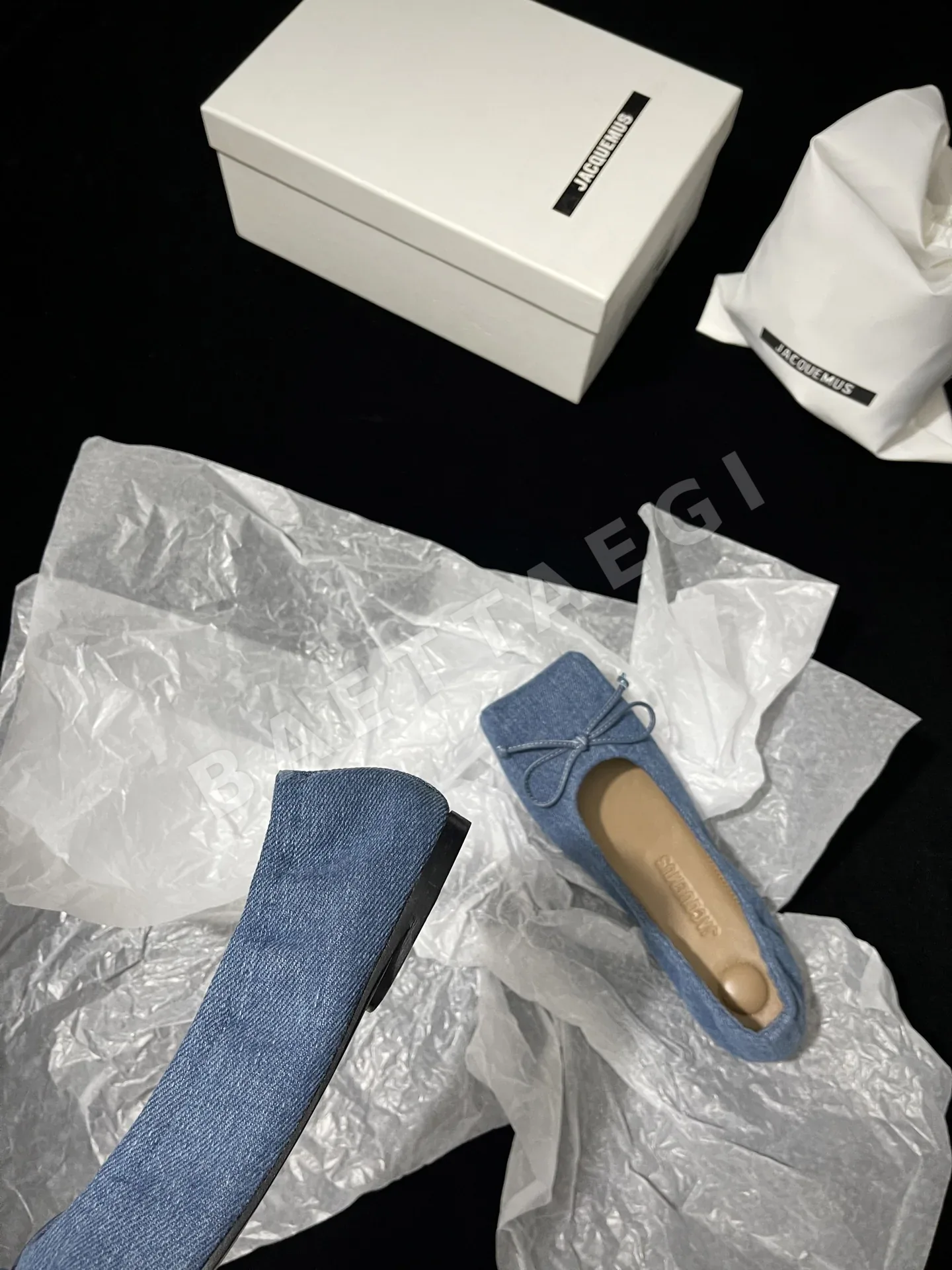 자크뮈스 스퀘어 토 리본 여성 신발 상세 이미지 8