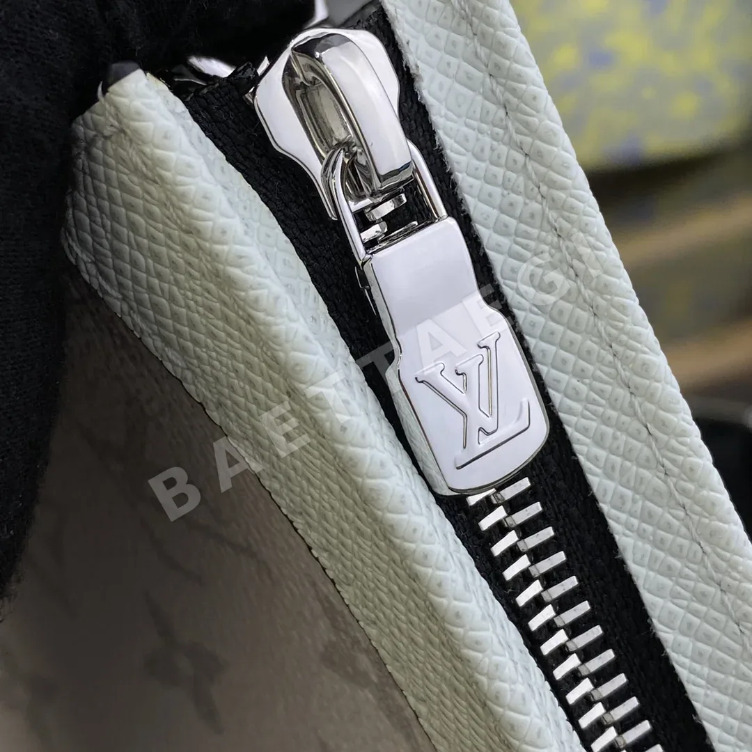 루이비통 가스통 웨어러블 월렛 가방 M30935 상세 이미지 8