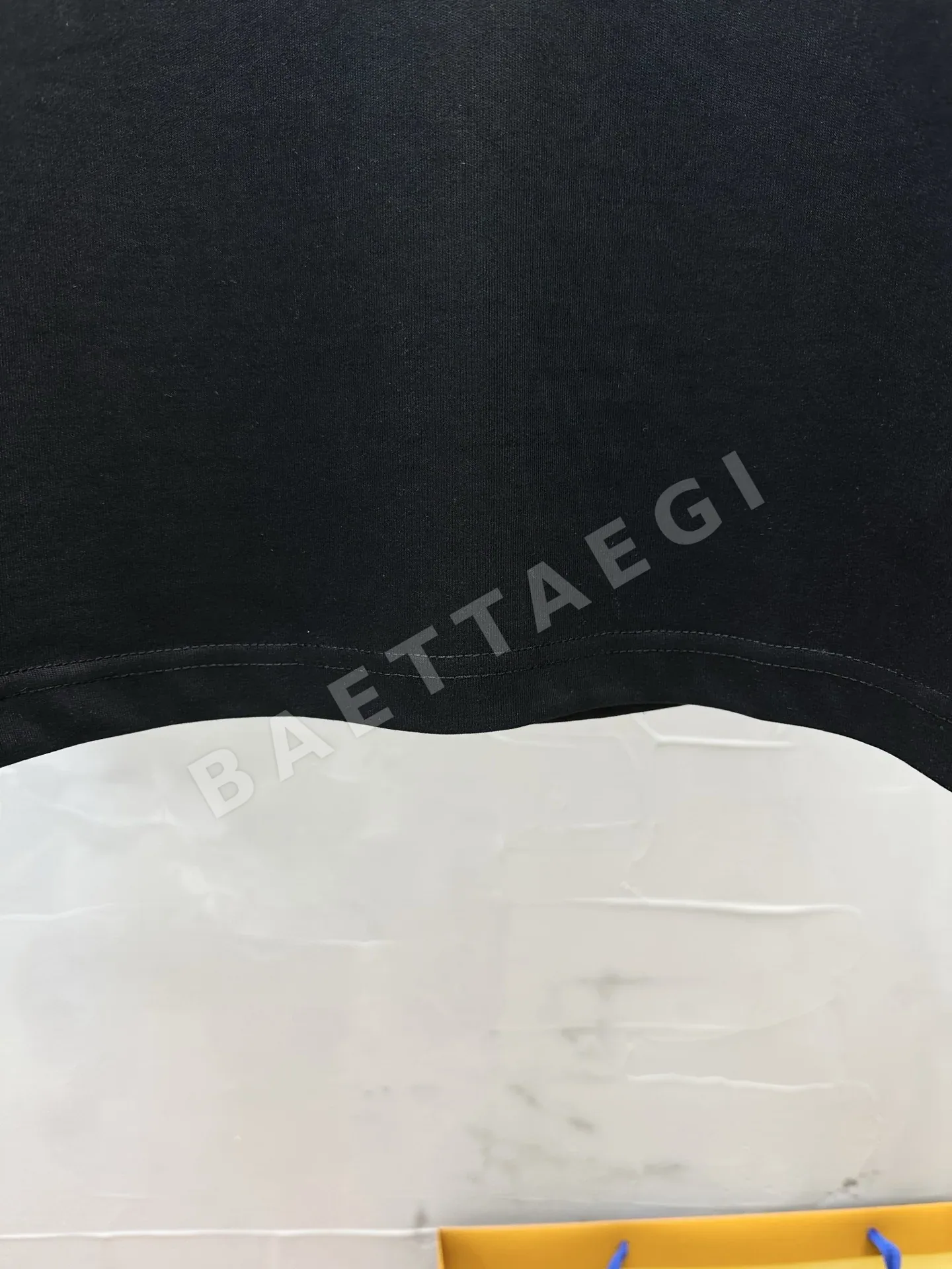 몽클레르 자수 반팔 티셔츠 상세 이미지 6