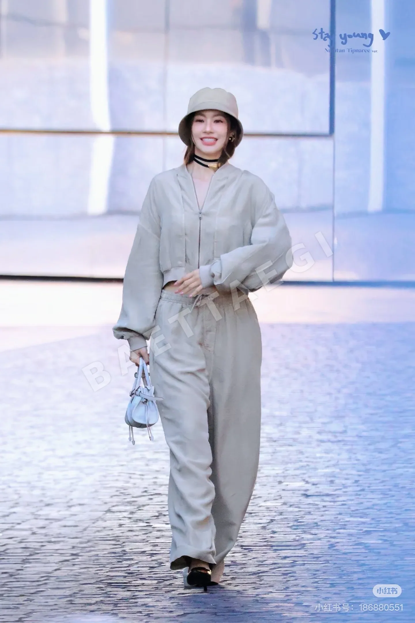프라다 여성 크리미 화이트 큐플라 팬츠 세트 상세 이미지 7