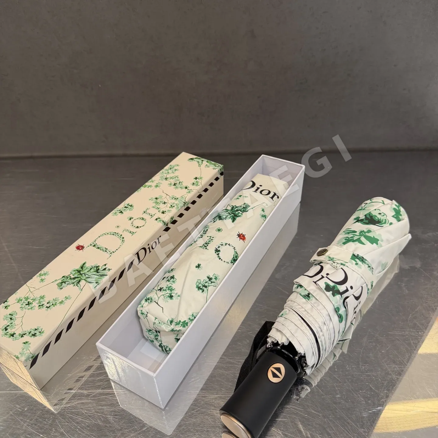 디올 3단 자동 접이식 자외선 차단 우산 상세 이미지 2