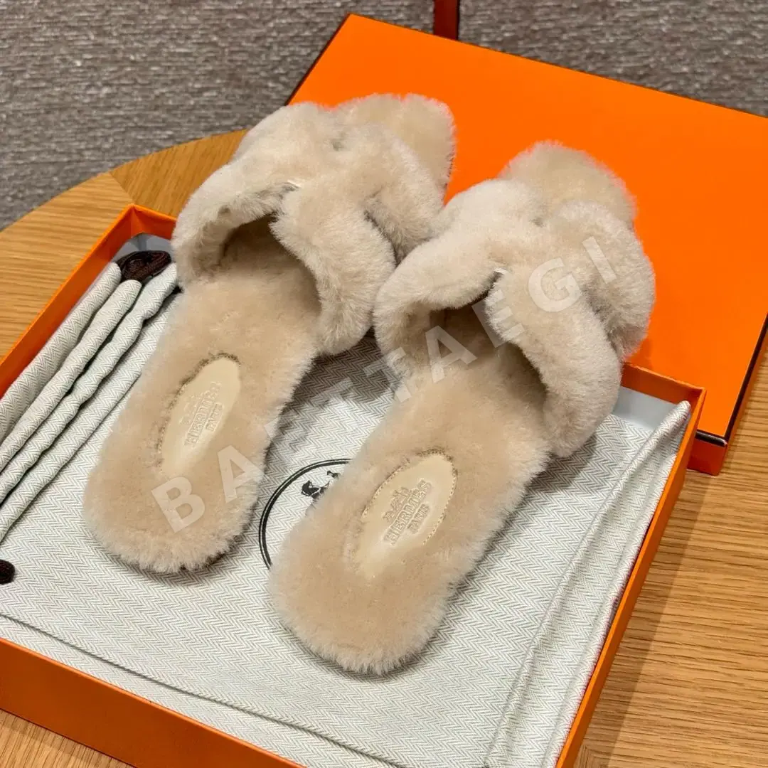 에르메스 오란 샌들 베이지 가죽 H 컷아웃 상세 이미지 4
