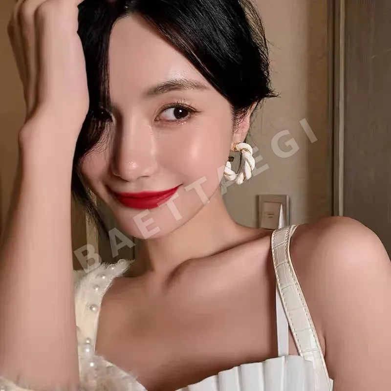 보테가베네타 가죽 후프 귀걸이 상세 이미지 2