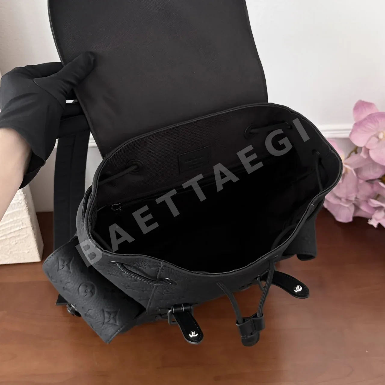 루이비통 크리스토퍼 스몰 백팩 M20899 상세 이미지 9