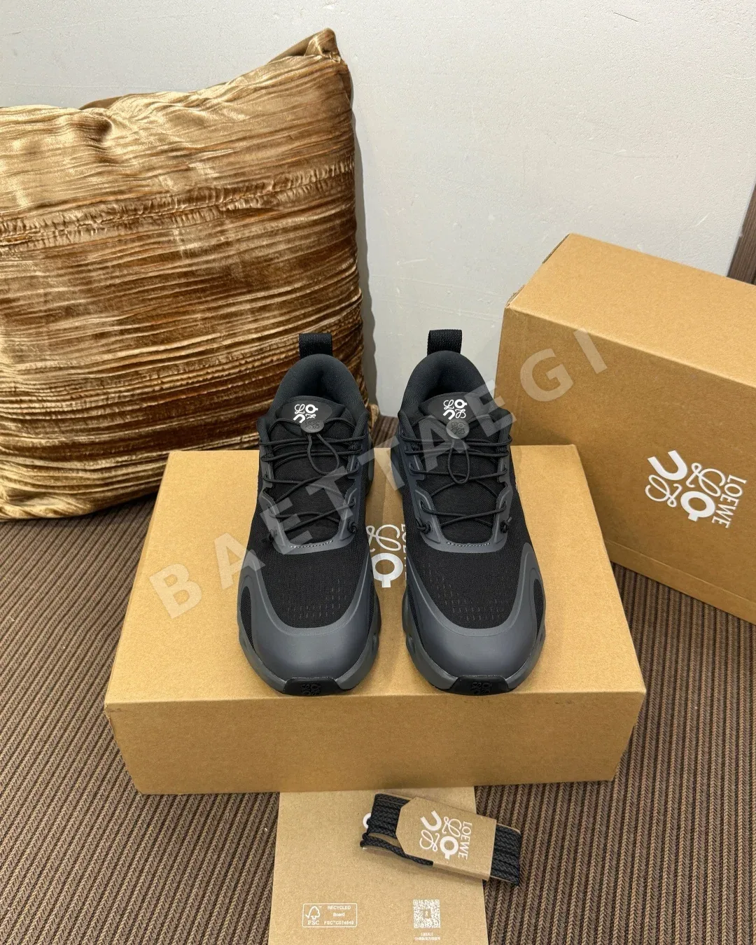 로에베 스니커즈 187641
