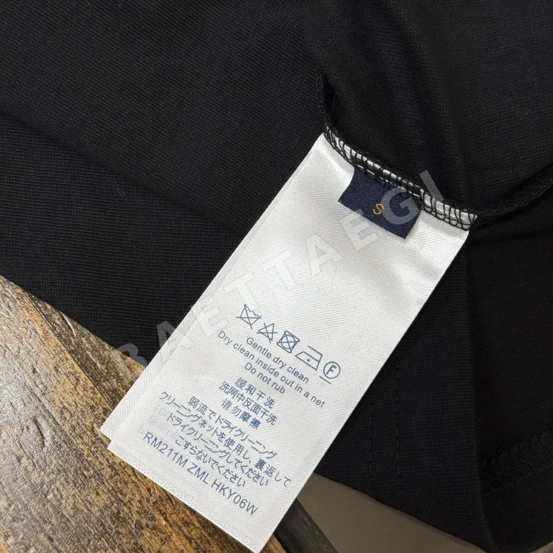 루이비통 남성용 유니섹스 반팔 크루넥 티셔츠 상세 이미지 7