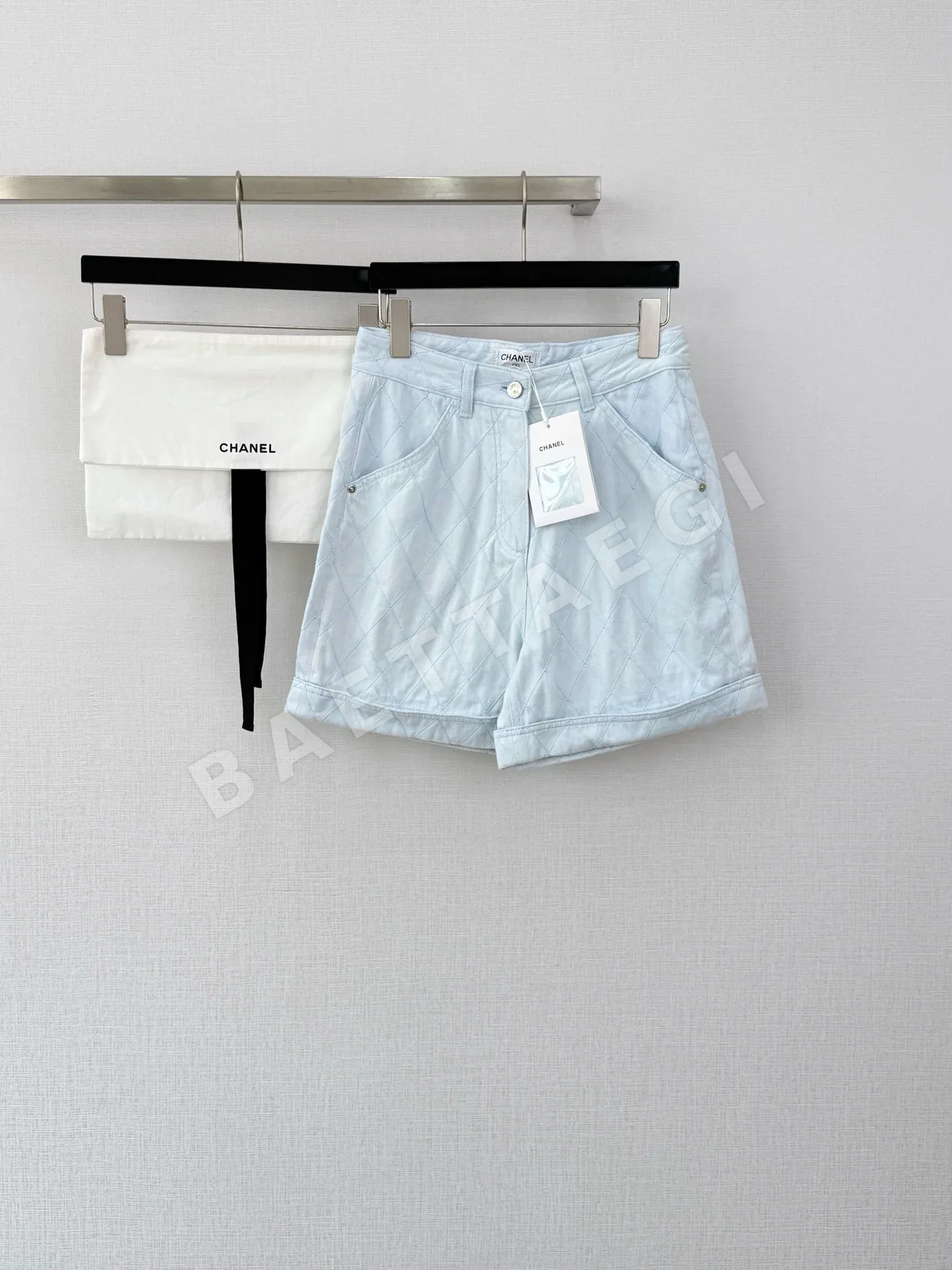 샤넬 퀼팅 데님 카고 반바지 132949