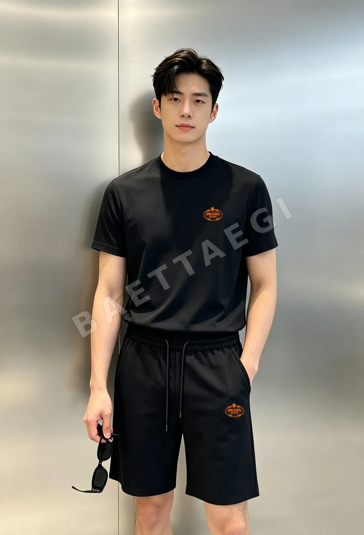 프라다 남성 반팔 티셔츠 상세 이미지 2