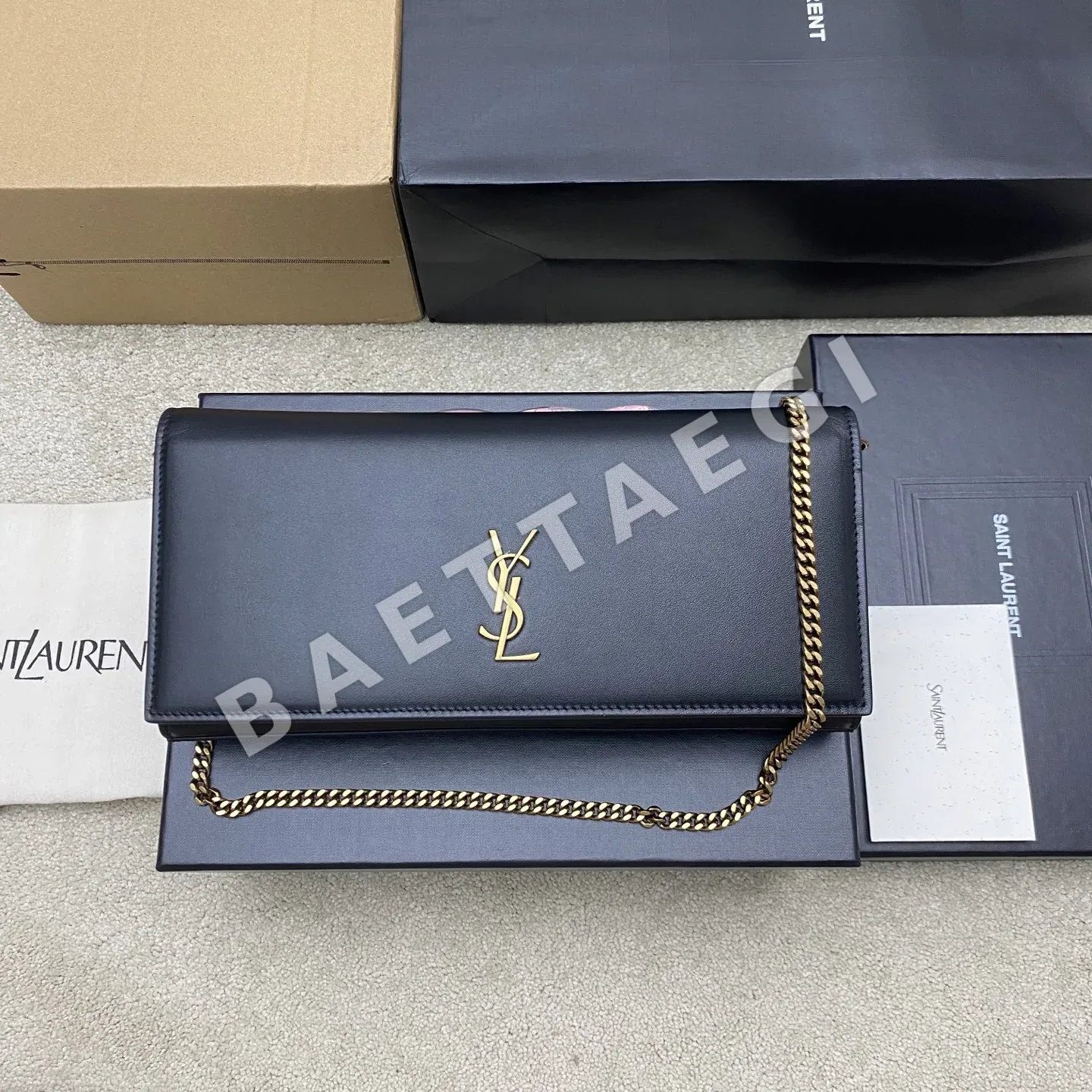 생로랑 YSL 메탈 로고 체인 숄더백 상세 이미지 1