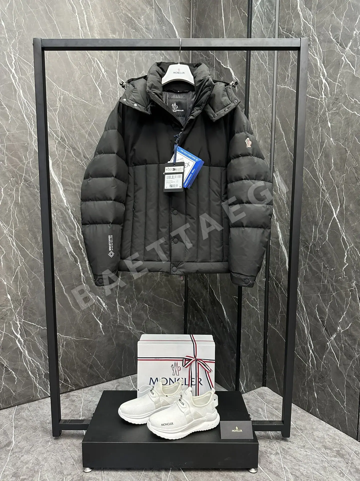 몽클레르 남성 고어텍스 방풍 다운 패딩 재킷 상세 이미지 2