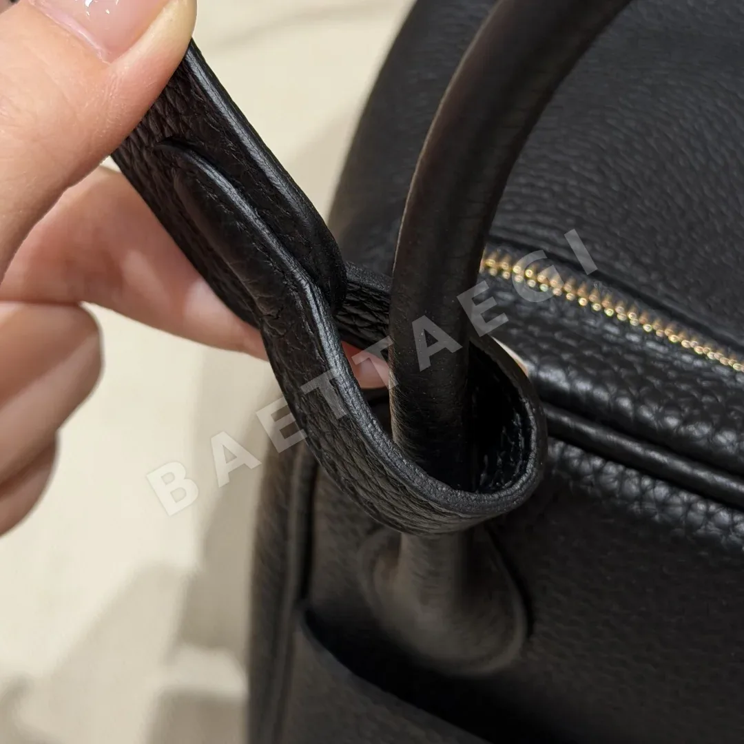에르메스 린디 블랙 가죽 지갑 상세 이미지 10