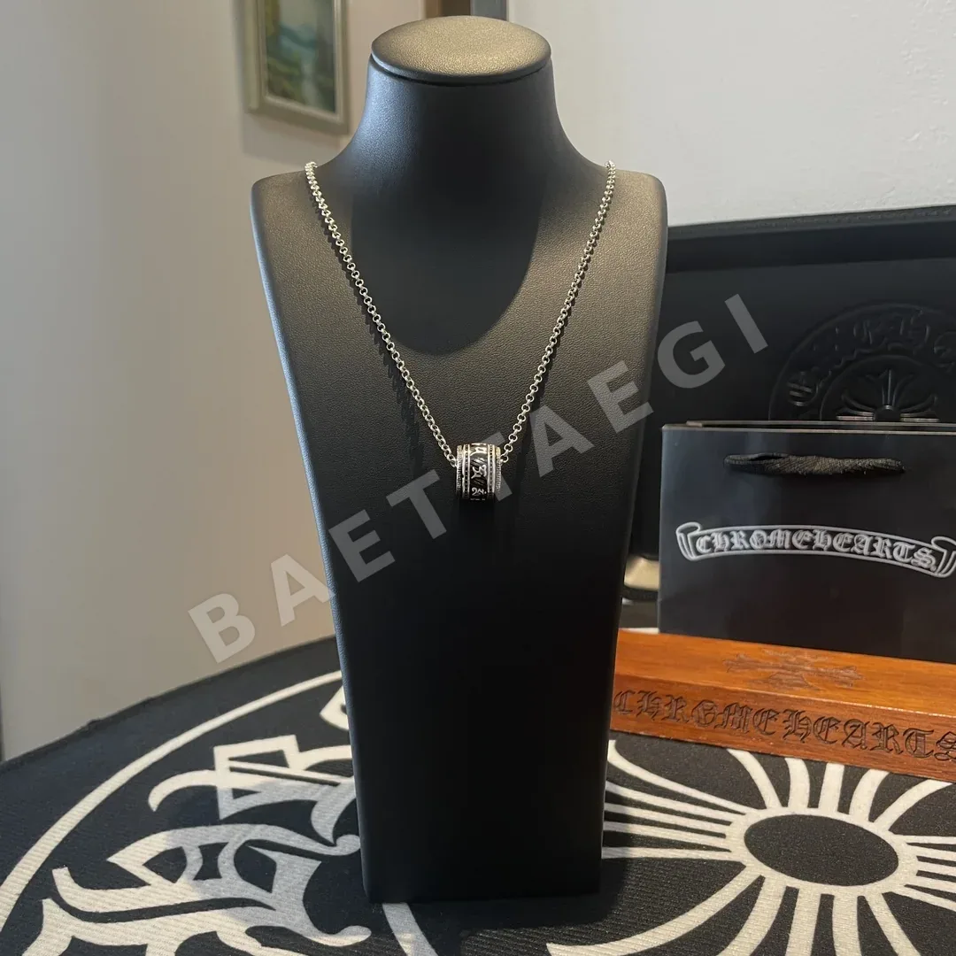 크롬하츠 산스크리트어 펜던트 목걸이 125971