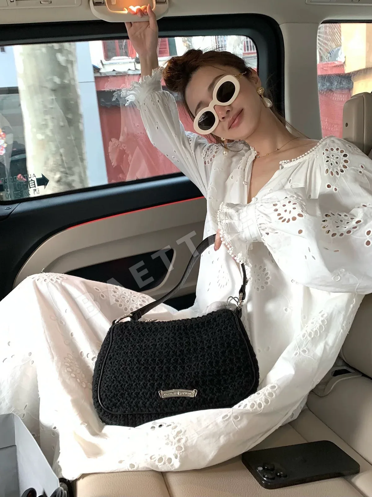 샤넬 버튼 펄 라지 티어드롭 귀걸이 상세 이미지 2