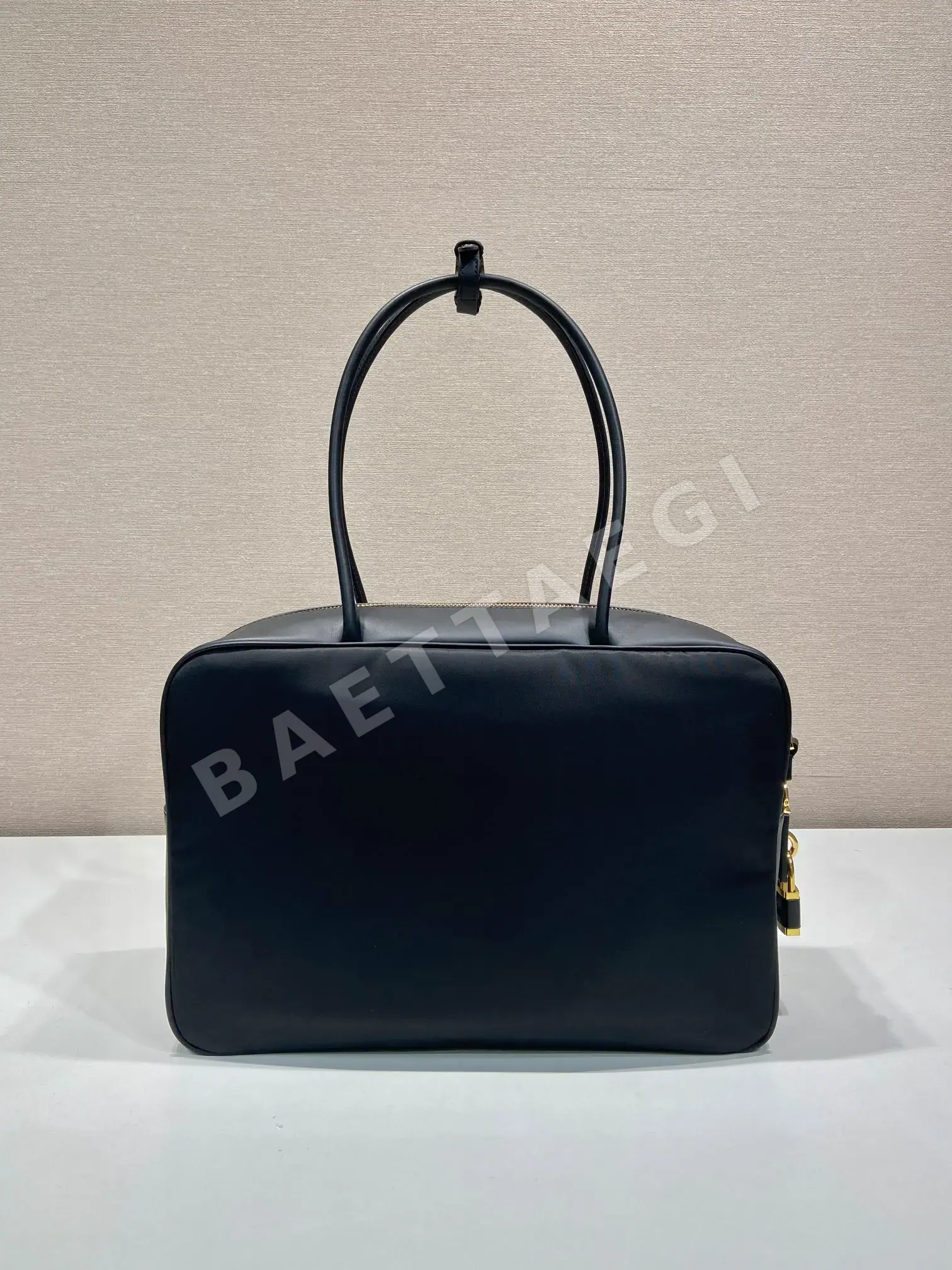프라다 패널 라지 나일론 핸드백 1BB131 상세 이미지 4