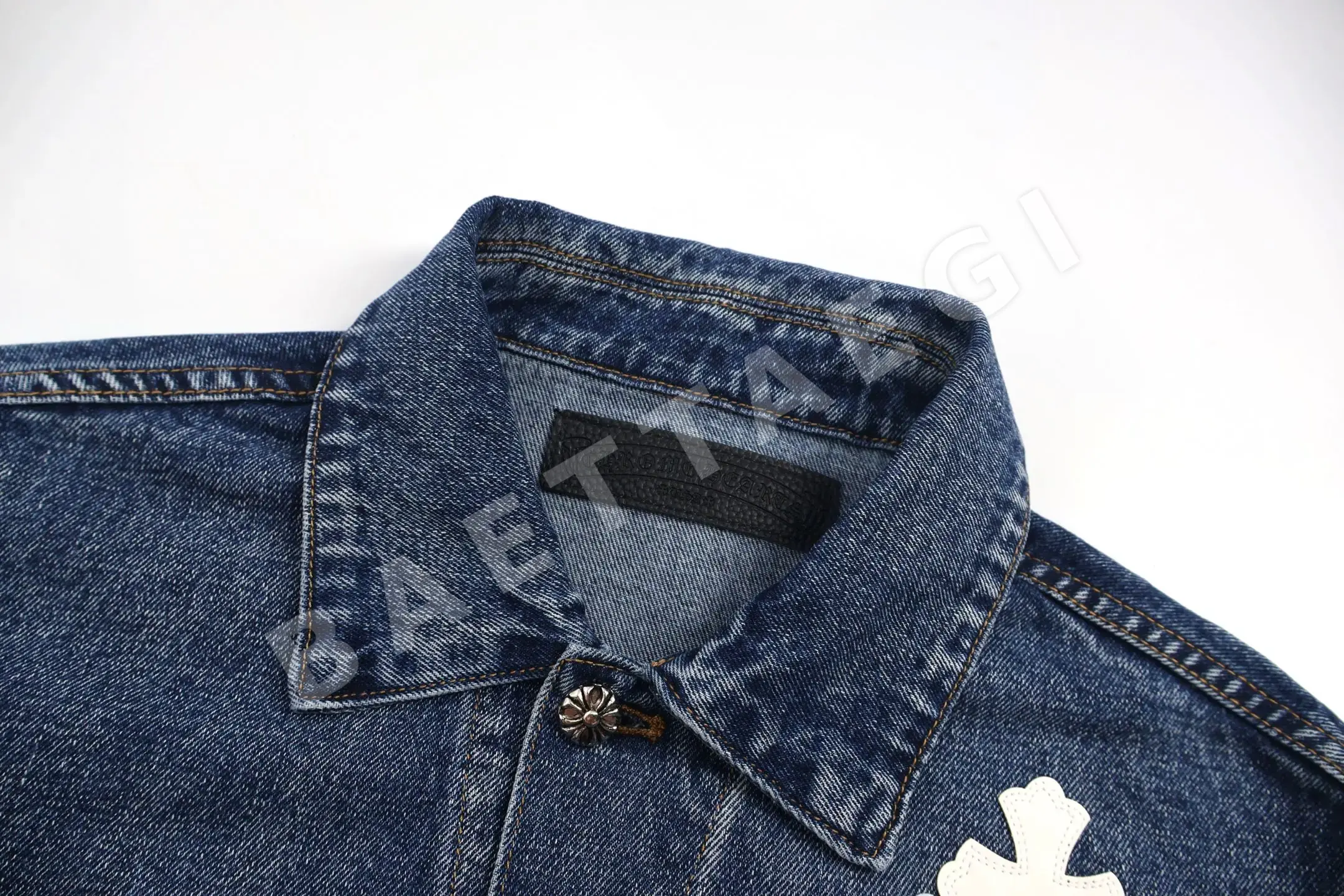 크롬하츠 크로스 패치 데님 자켓 상세 이미지 4
