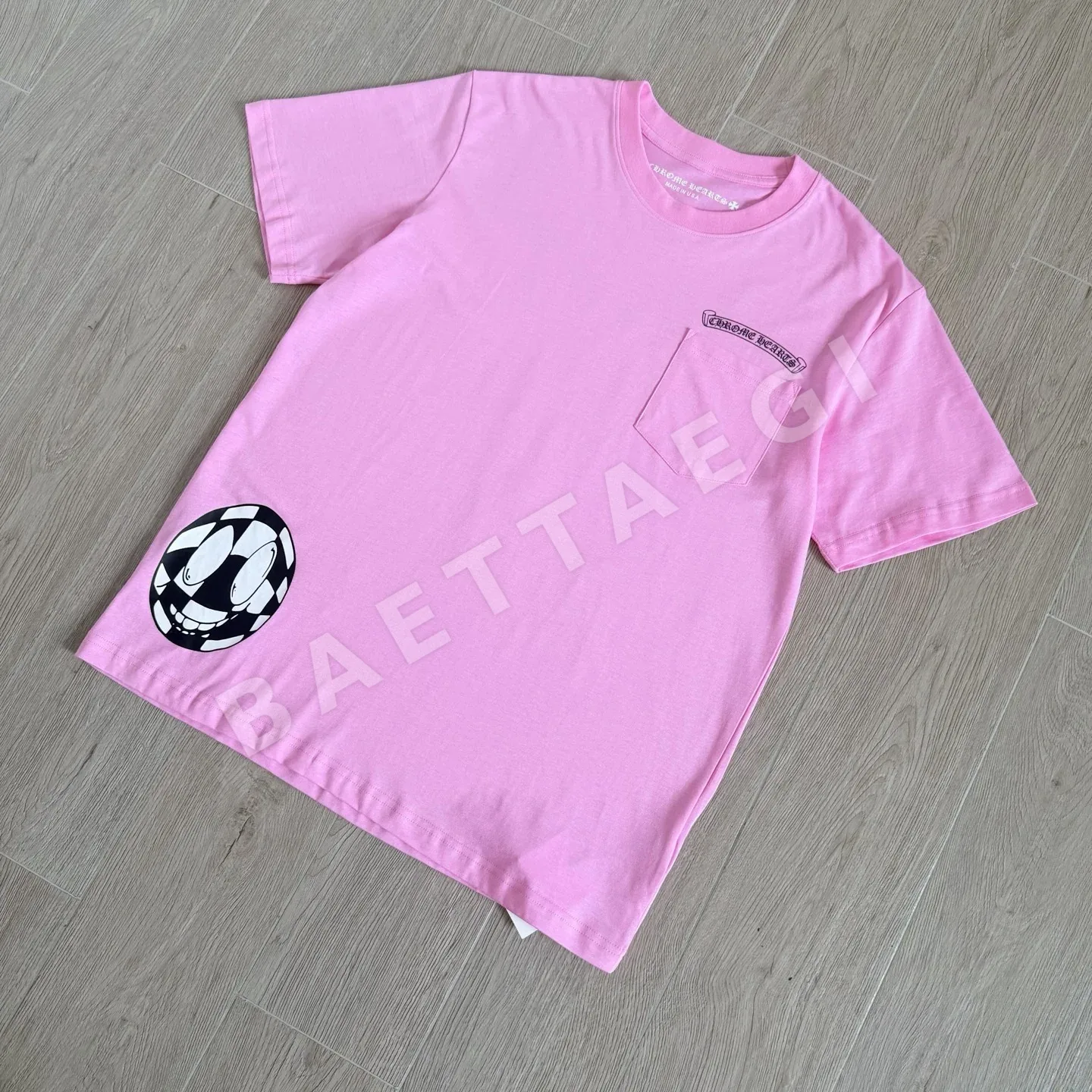 크롬하츠 그래피티 핑크 크로스 반팔 티셔츠 상세 이미지 4