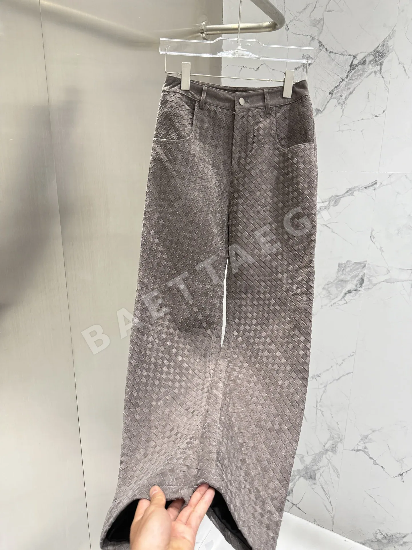 보테가베네타 램스킨 와이드 스트레이트 여성 바지 상세 이미지 6
