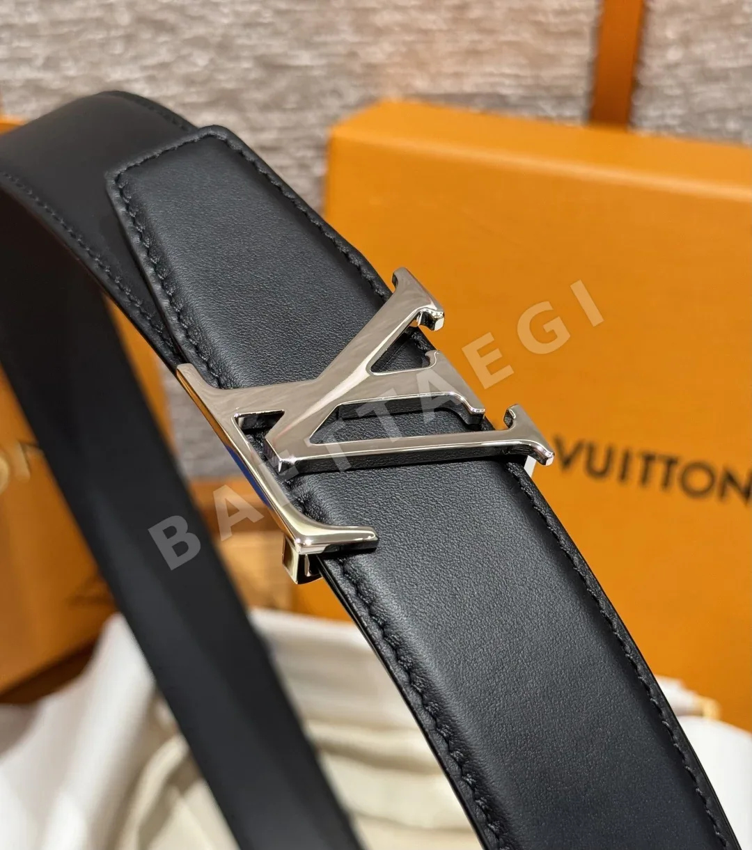 루이비통 헤리티지 35mm 리버시블 벨트 상세 이미지 4