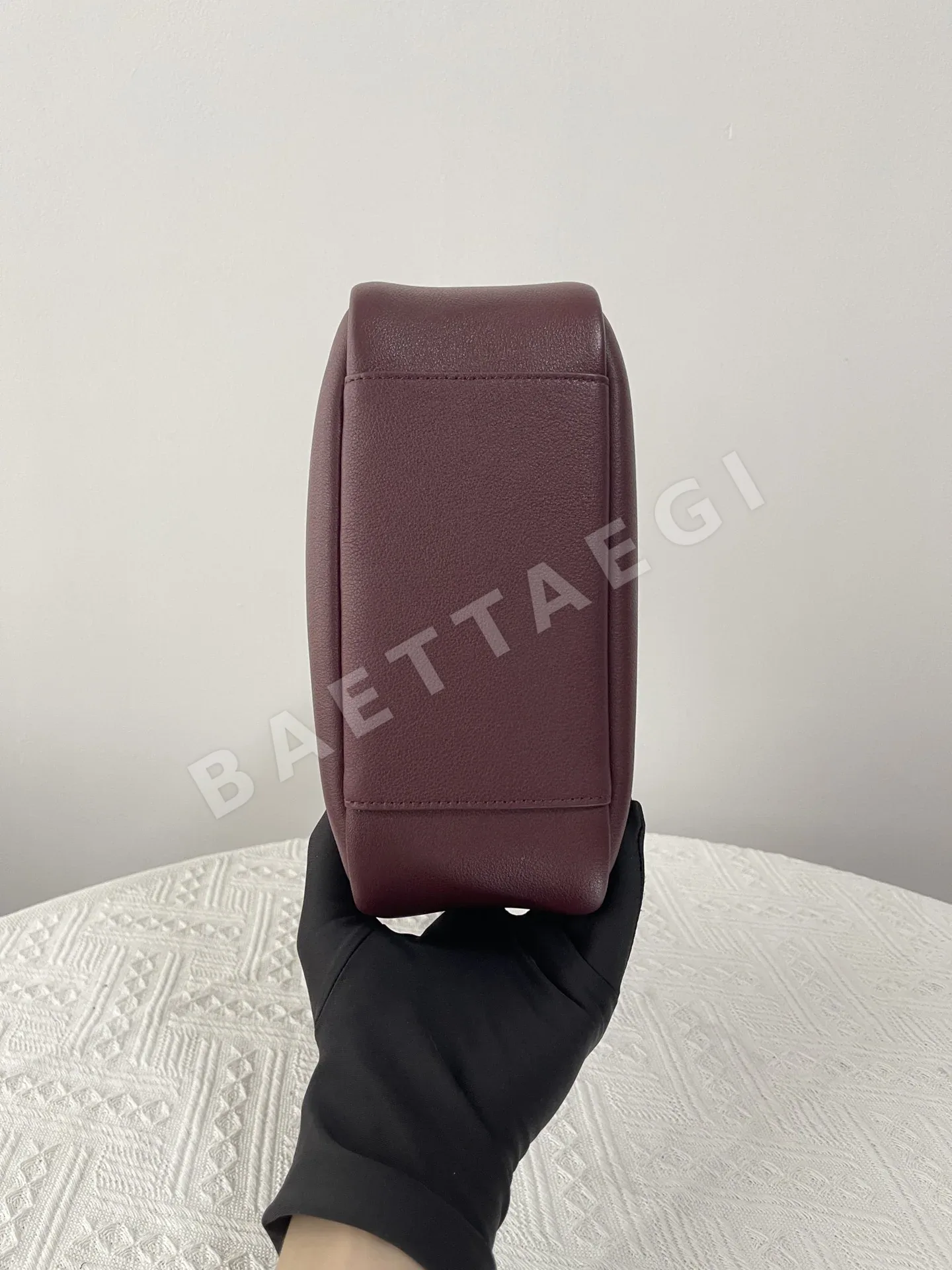 생로랑 소프트 호보백 713938 상세 이미지 8