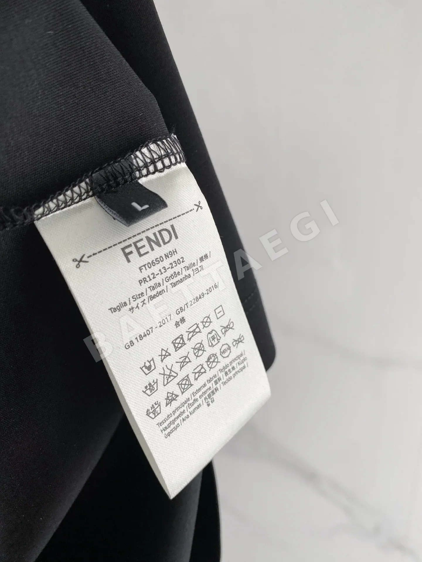 펜디 남성 크루넥 반팔 티셔츠 상세 이미지 8