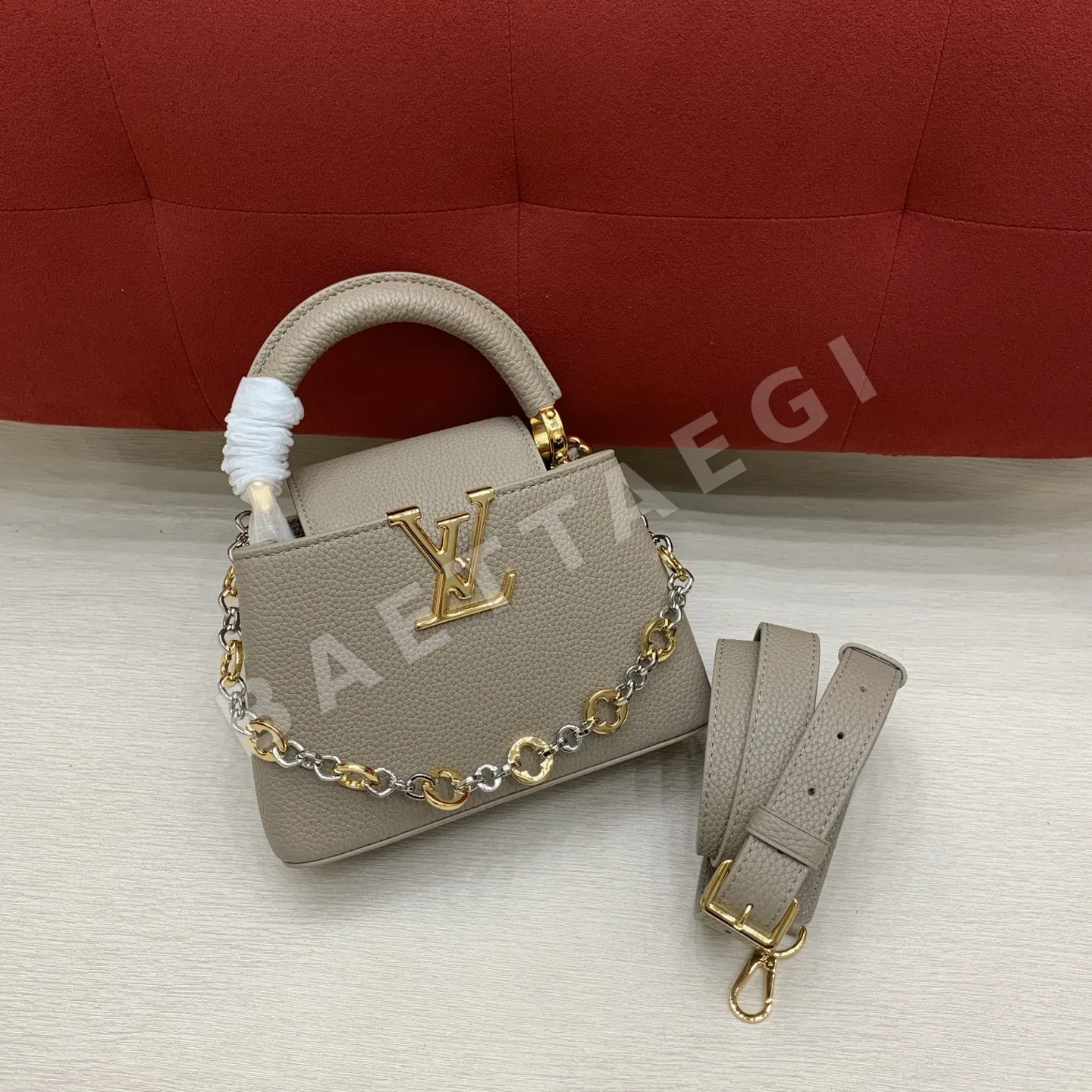 루이비통 미니 꽃 체인 가방 M12935