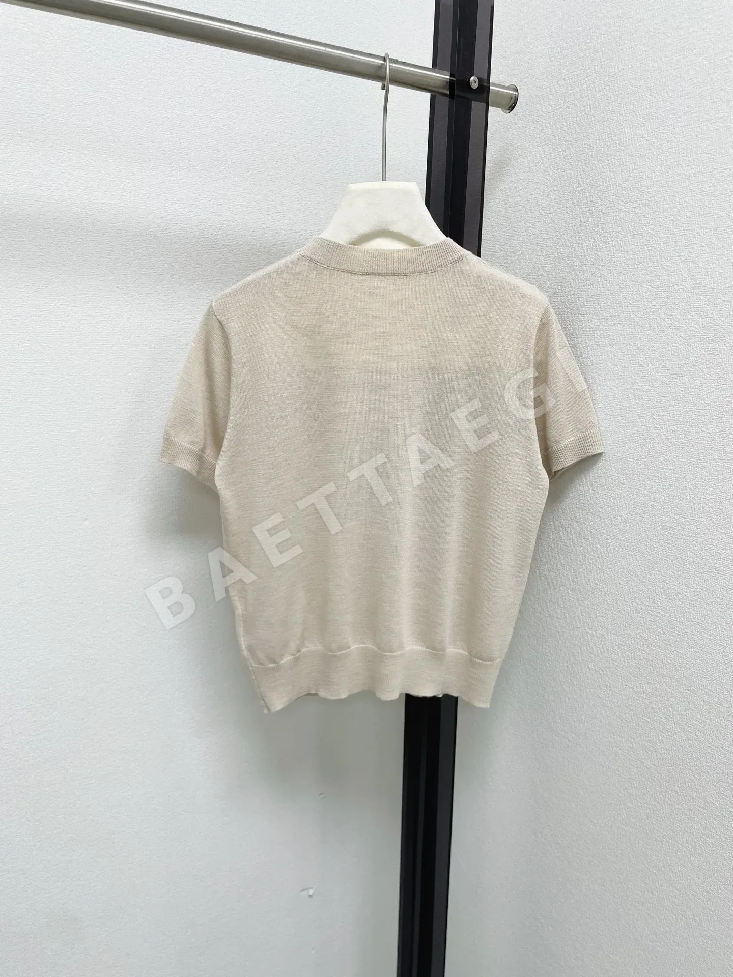 버버리 크루넥 반팔 티셔츠 상세 이미지 4