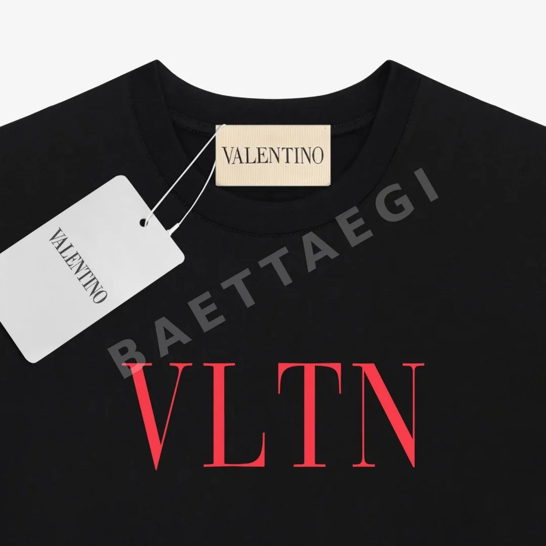 발렌티노 VLTN 클래식 레터 로고 여성 반팔 티셔츠 상세 이미지 3
