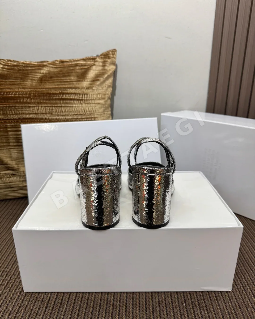 마르지엘라 MM6 스플릿 토 하이힐 샌들 상세 이미지 8