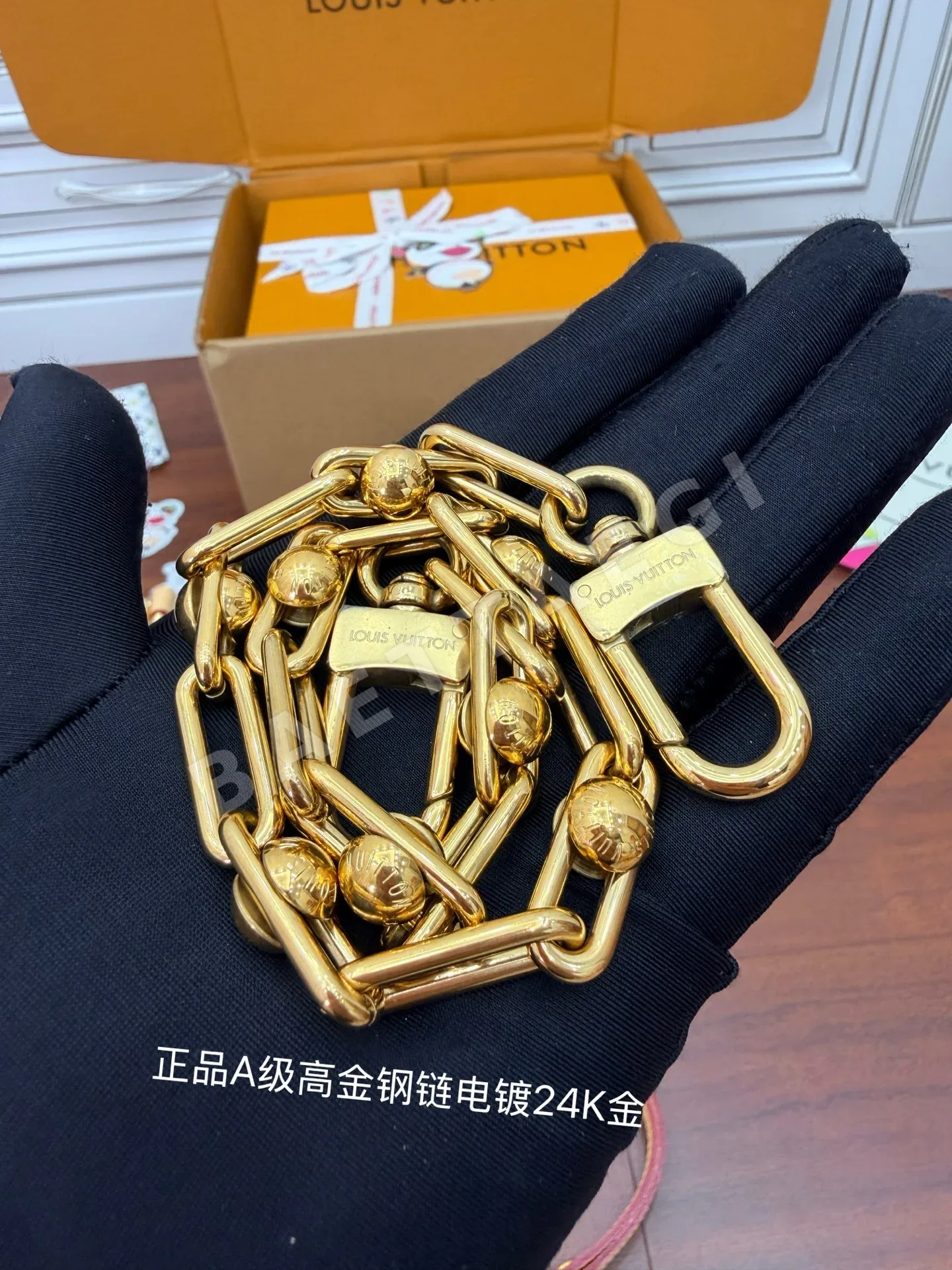 루이비통 다이아몬드 패턴 천연가죽 가방 M27790 상세 이미지 8