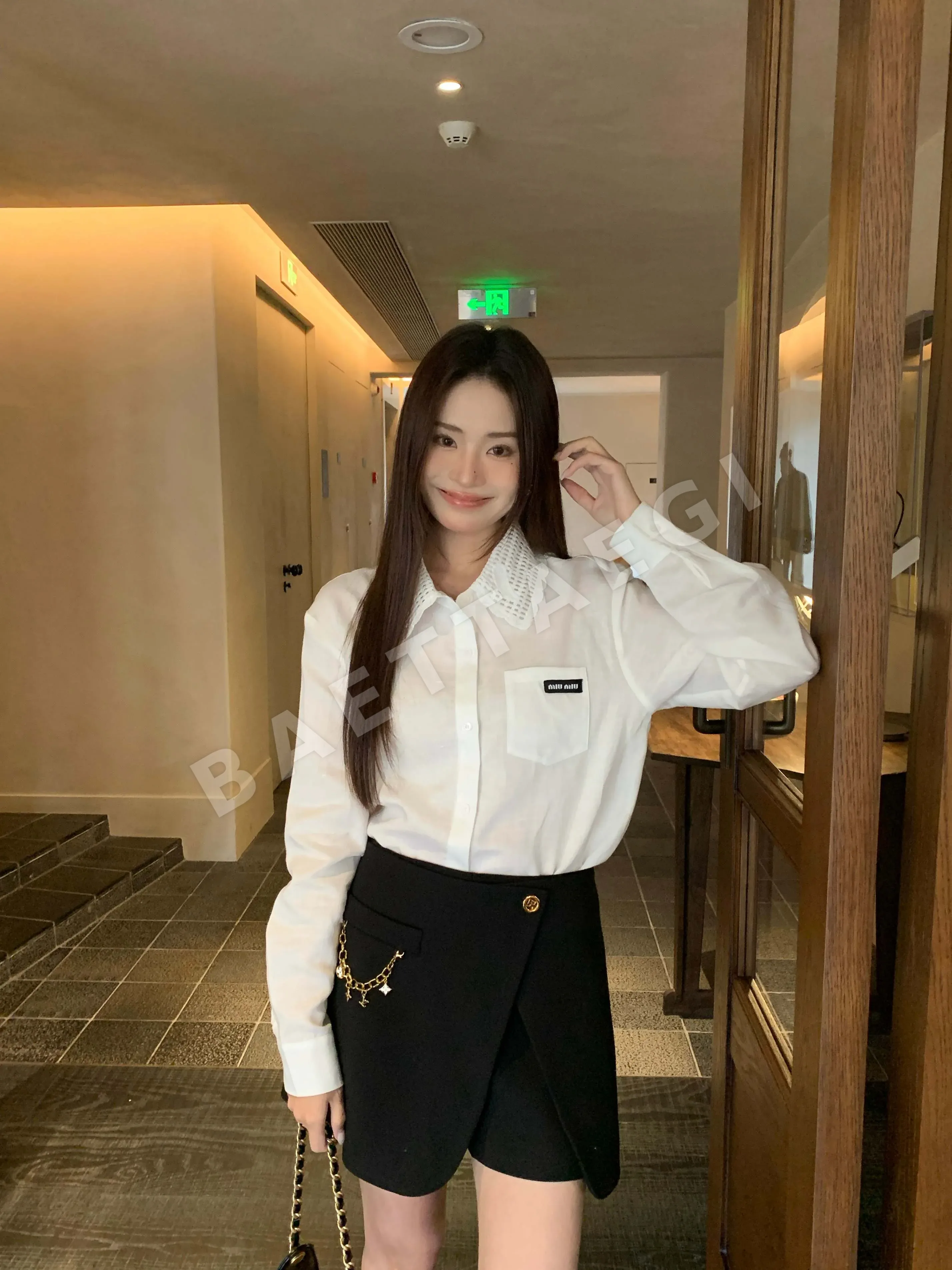 미우미우 레이스 코르셰 린넨 카라 셔츠 상세 이미지 2