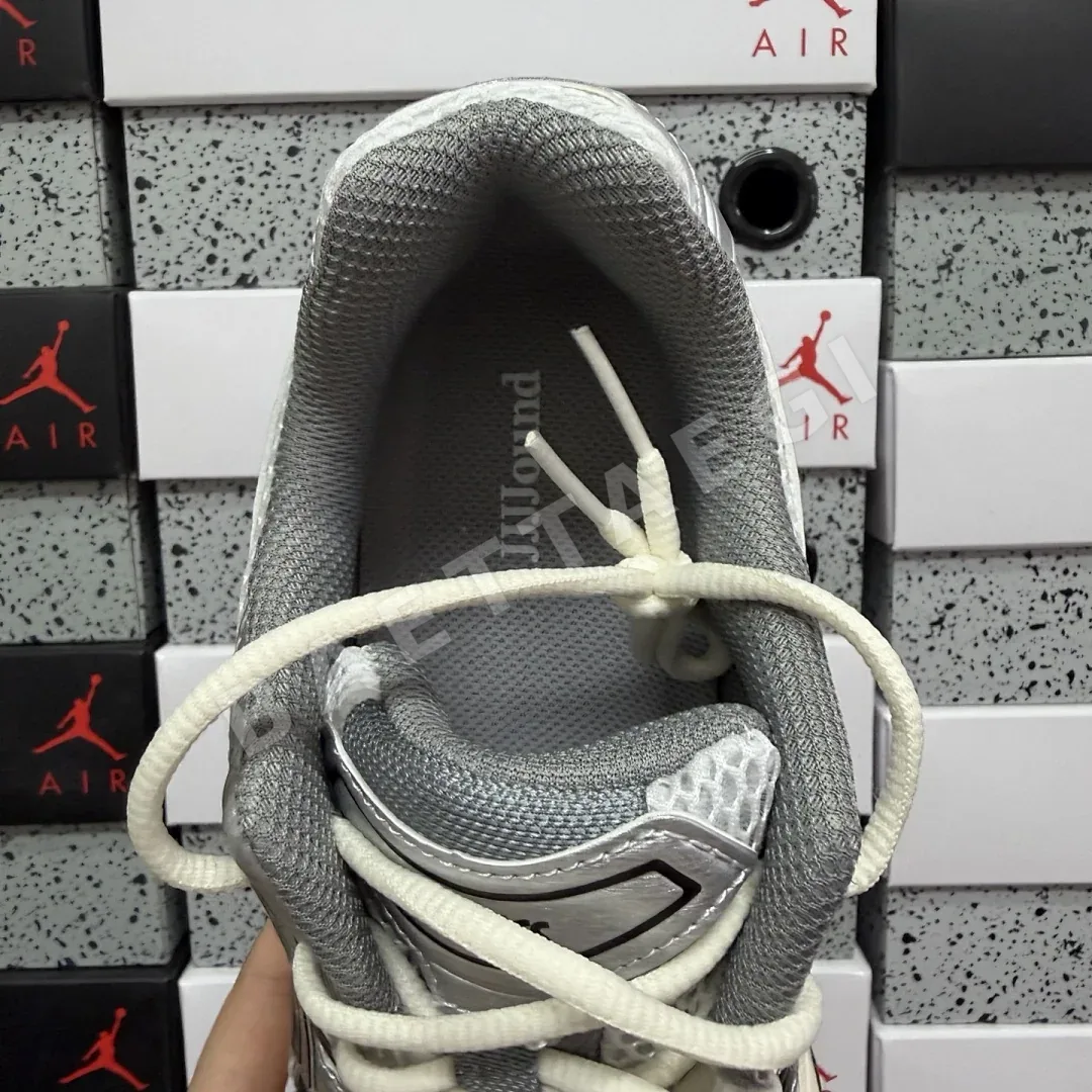 아식스 [TOP] 젤 카야노 14 1201A457-101 200309 Asics Gel-Kayano 14 JJJJound Silver Black 상세 이미지 8