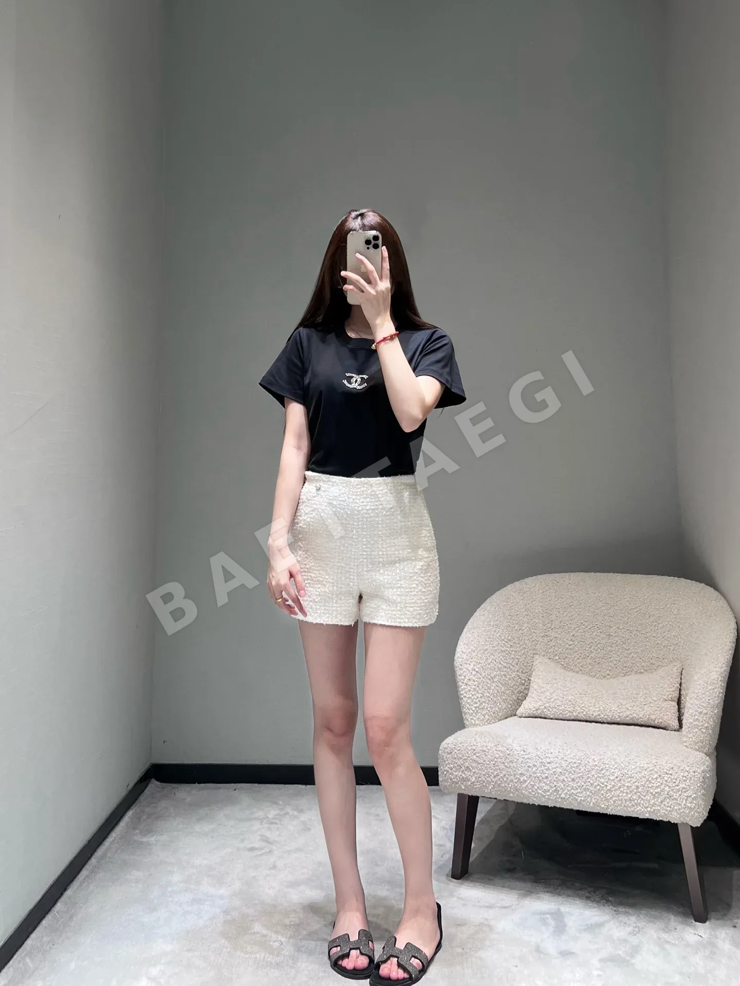 샤넬 CC 비즈 장식 크루넥 반팔 티셔츠 상세 이미지 6