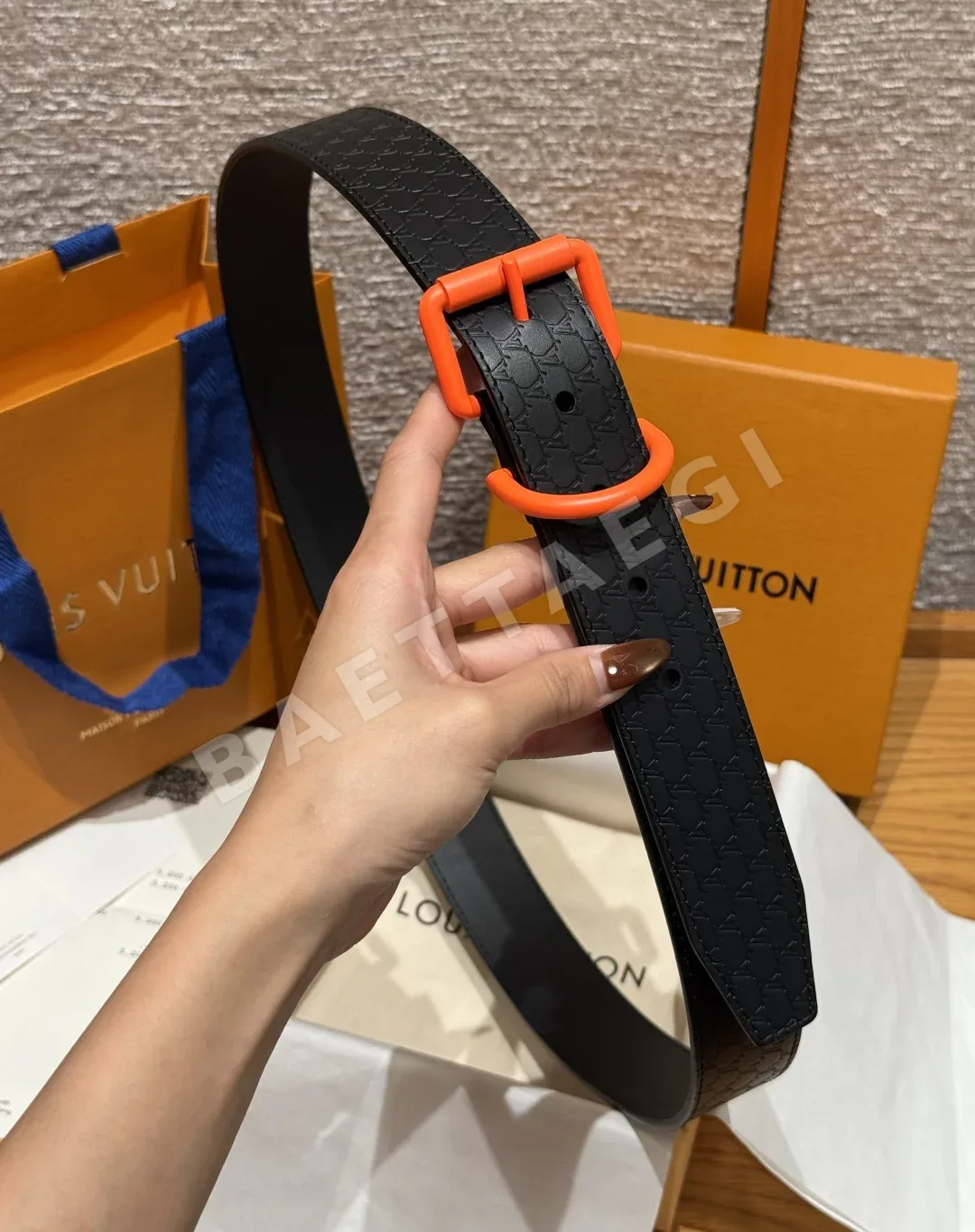 루이비통 40mm 핀 버클 벨트 상세 이미지 3