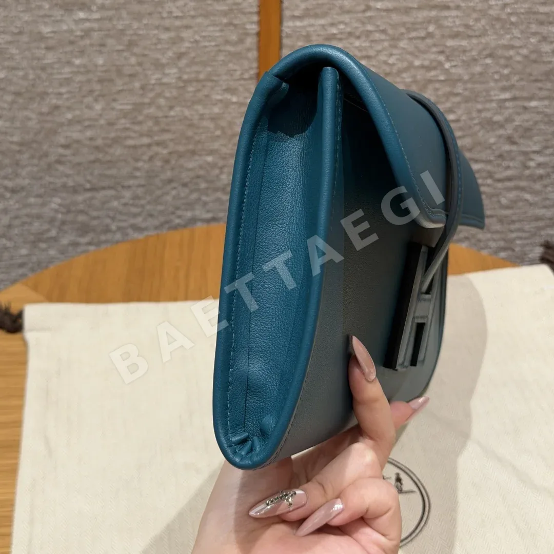 에르메스 스위프트 가죽 클러치 가방 상세 이미지 3
