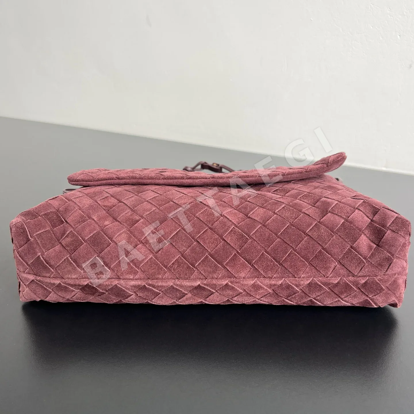 보테가베네타 스웨이드 더스트 숄더백 상세 이미지 4