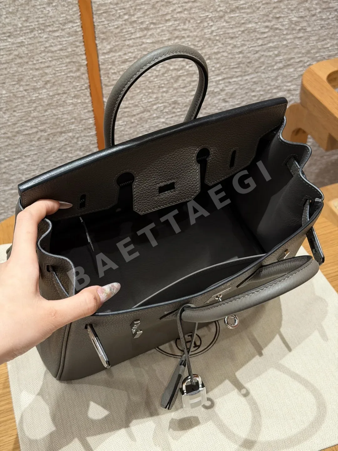 에르메스 버킨 25 토고 가죽 가방 상세 이미지 6
