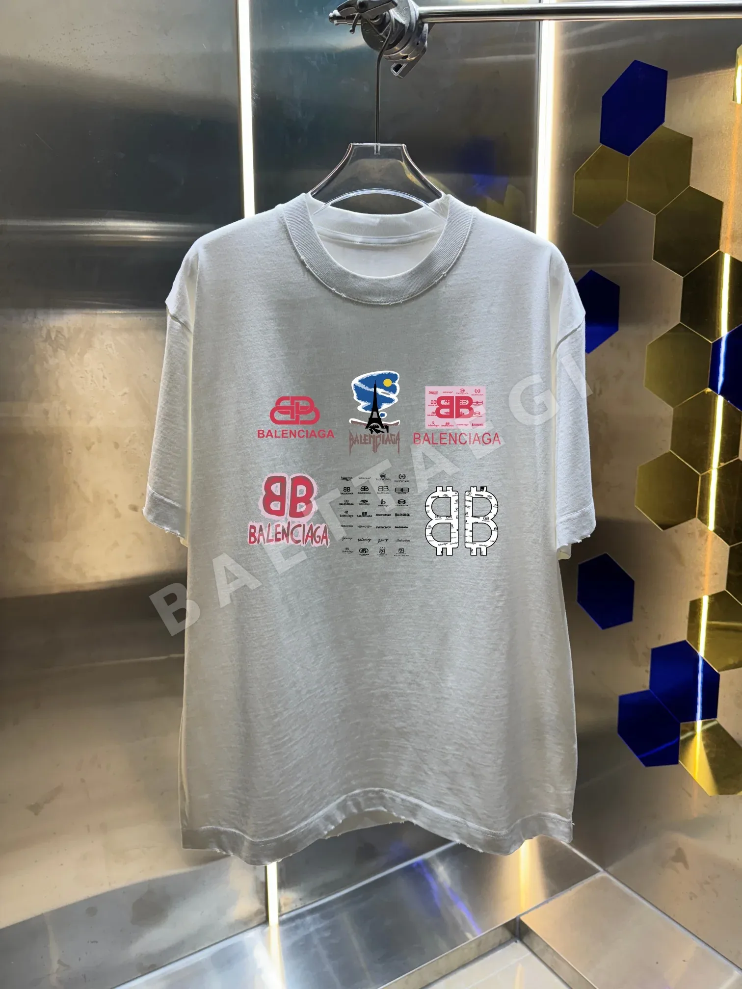 발렌시아가 워시드 크루넥 반팔 티셔츠 88669