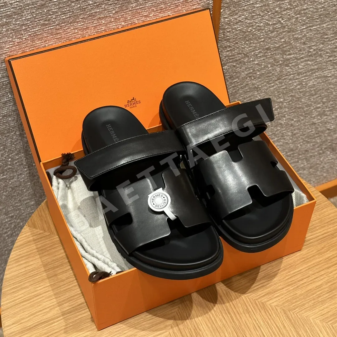 에르메스 180 시프레 샌들 8321