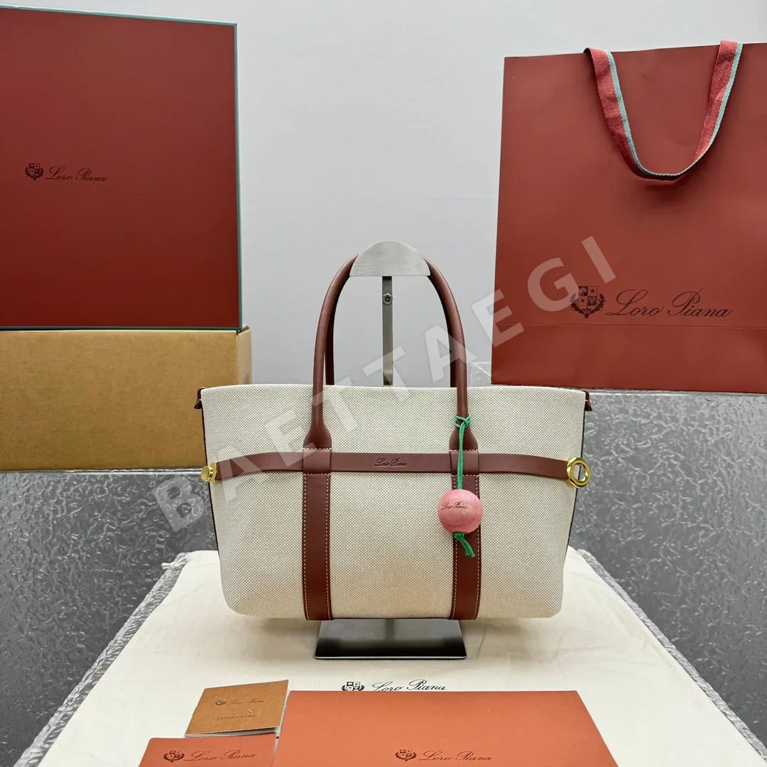 로로피아나 기에라 쇼퍼 캔버스 가방 128900