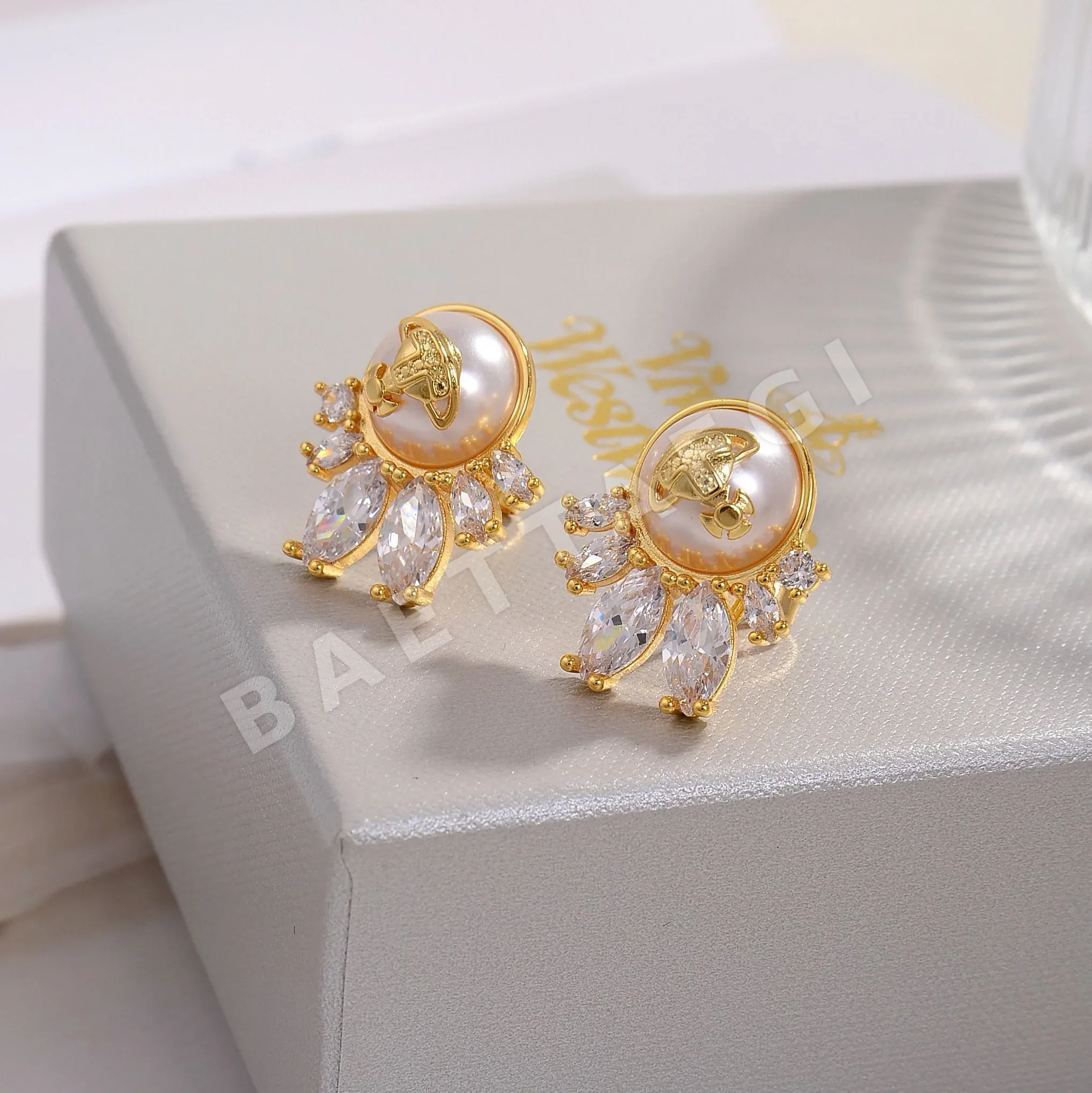 비비안웨스트우드 귀걸이 65061 Vivienne Westwood Earrings 상세 이미지 2