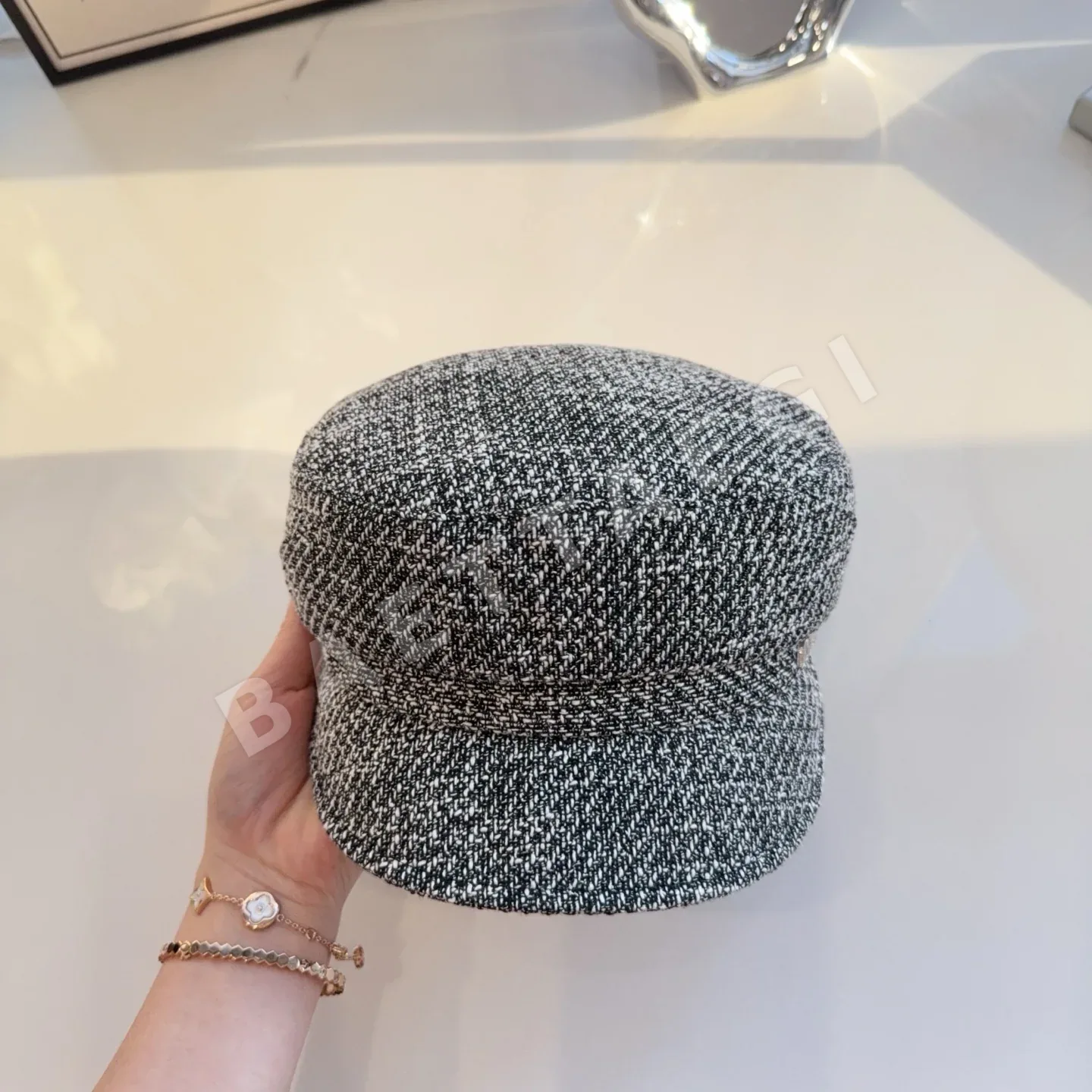미우미우 모자 81383 Miu Miu Cap 상세 이미지 3