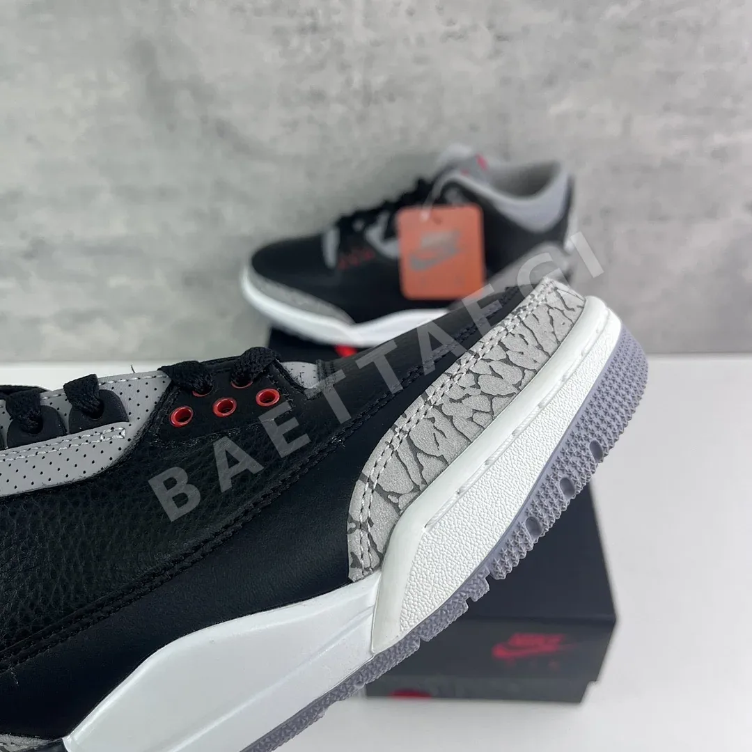 나이키 [GX] 조던 3 레트로 OG DN3707-010 201343 Nike Jordan 3 Retro OG Black Cemen 상세 이미지 8