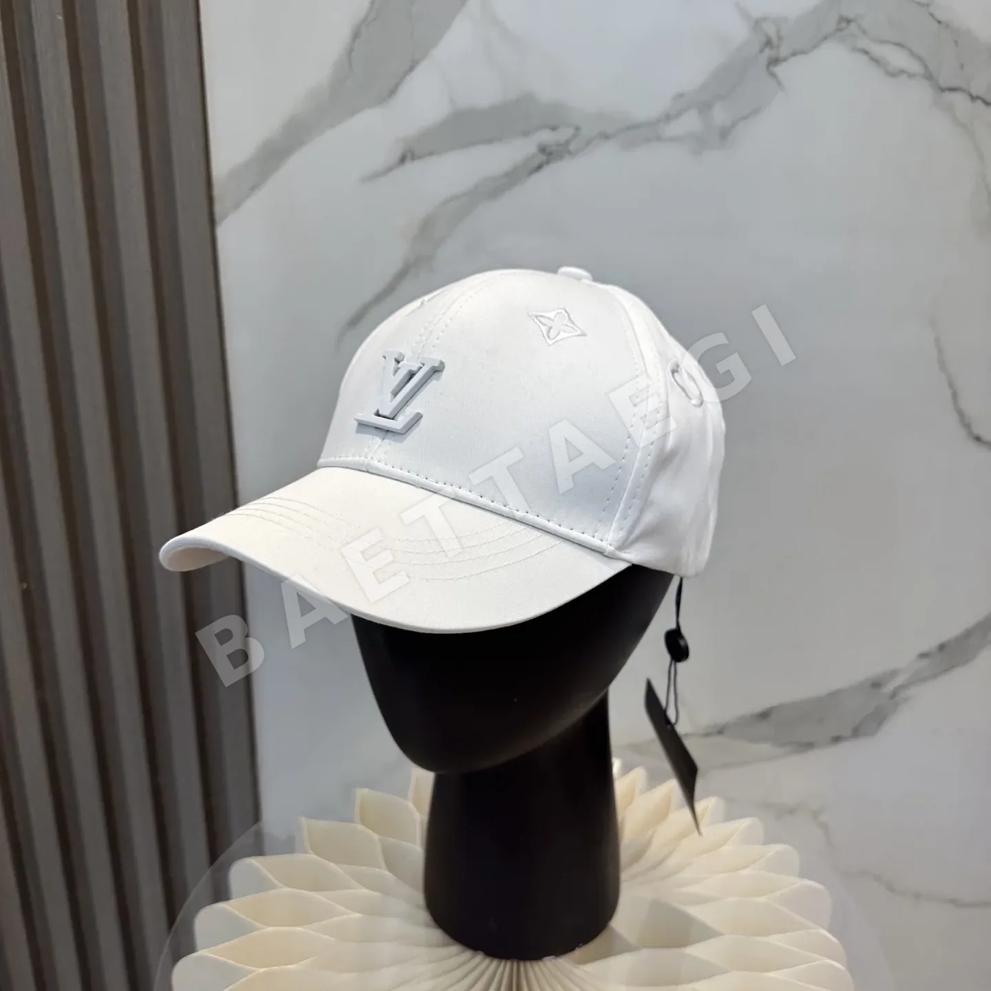 루이비통 클래식 베이스볼 캡 118792