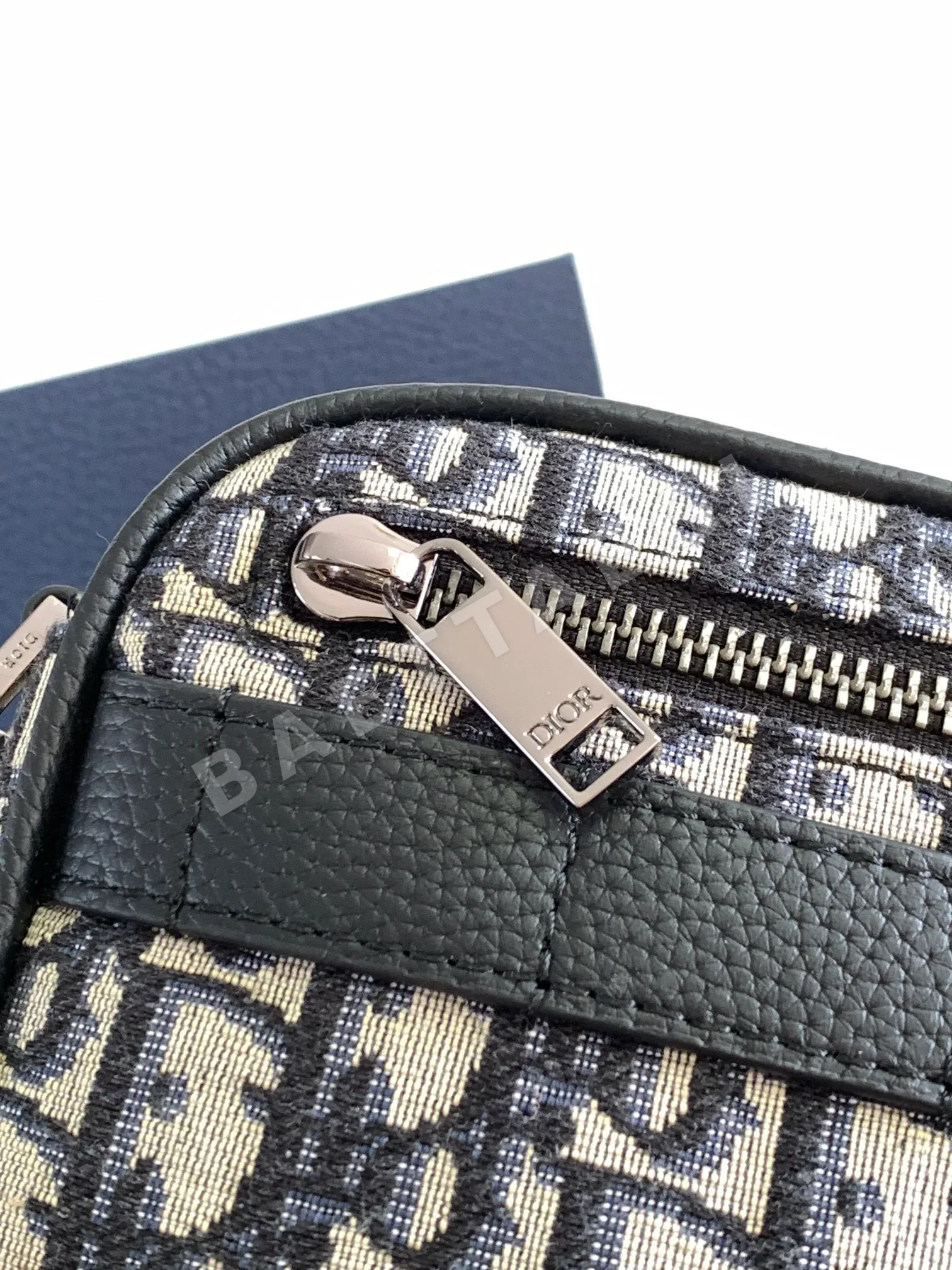 디올 사파리 미니 카메라 숄더백 상세 이미지 7