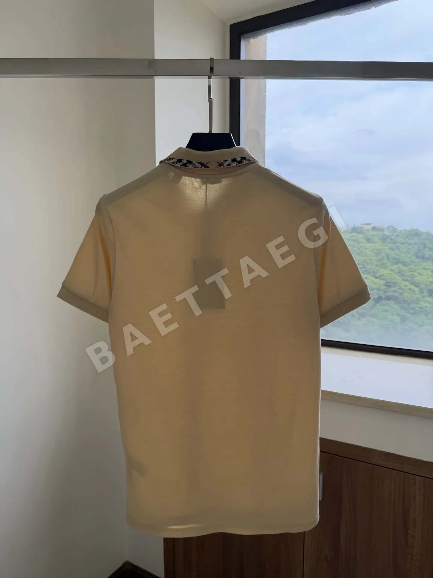 버버리 체크 카라 남성 반팔 티셔츠 상세 이미지 8