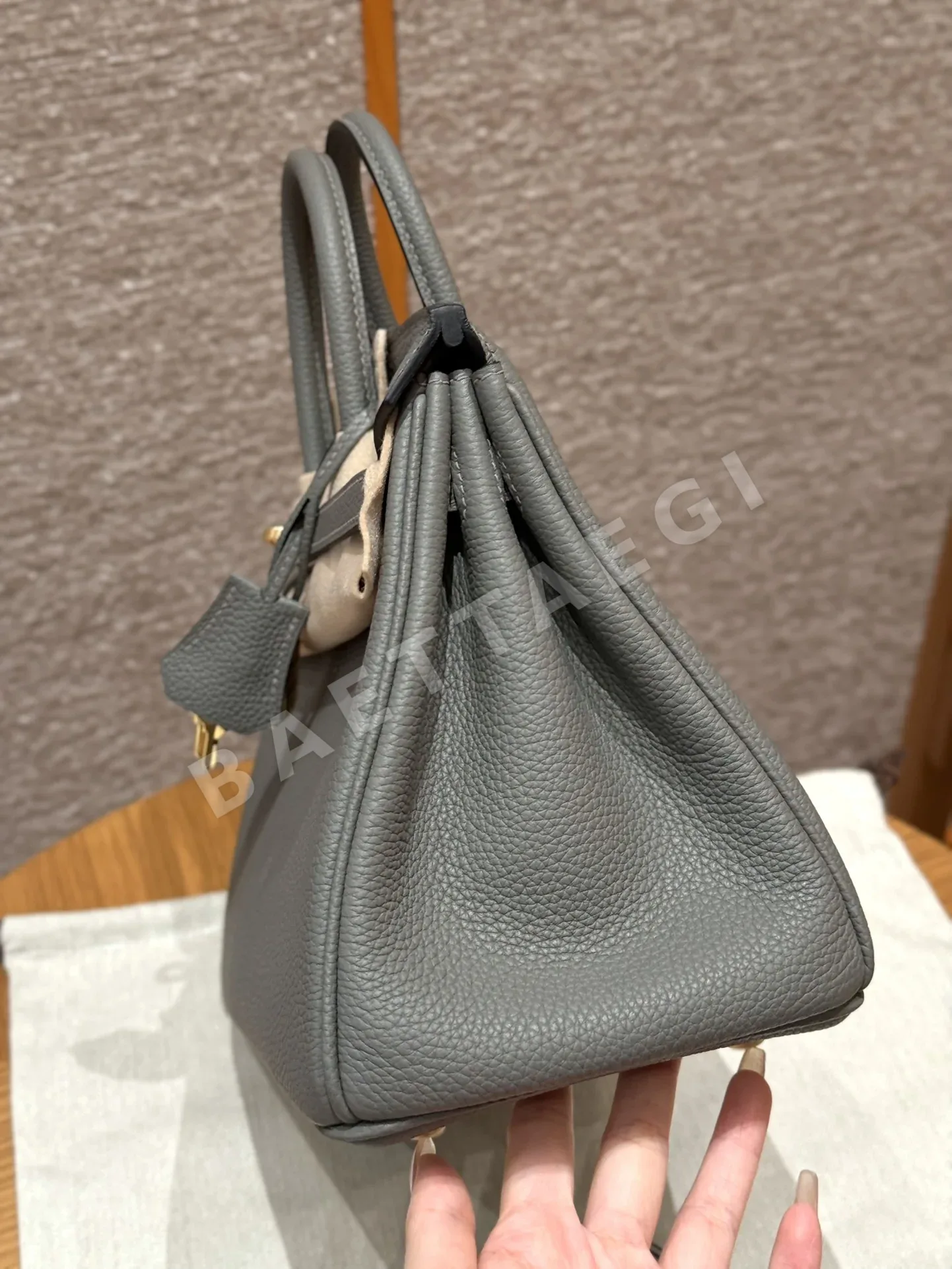 에르메스 버킨 가죽 가방 상세 이미지 3