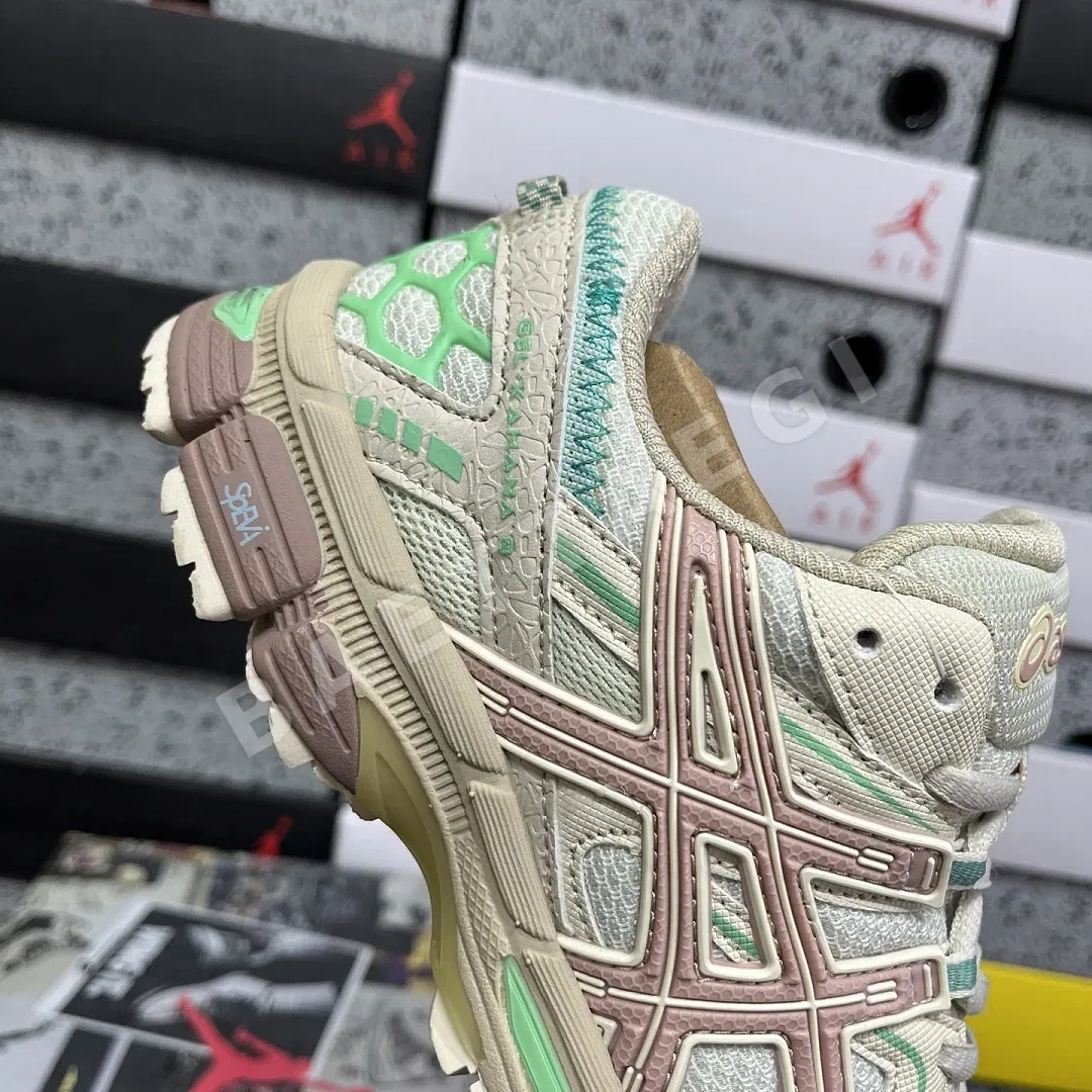 아식스 [XY] 젤 카하나 8 1012A978-101 200348 Asics Gel-Kahana 8 상세 이미지 6